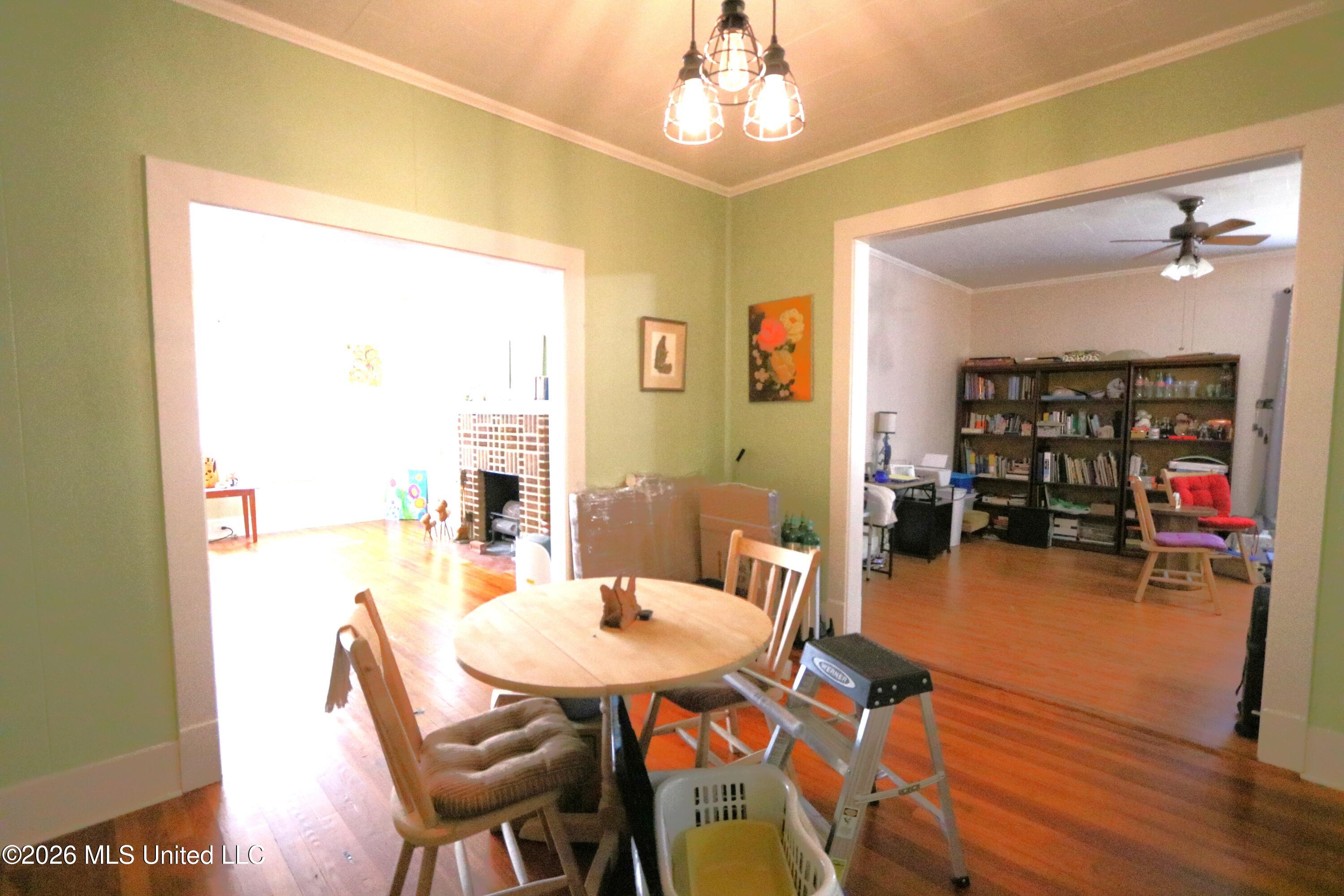 513 W 16th Street Property Photo 7