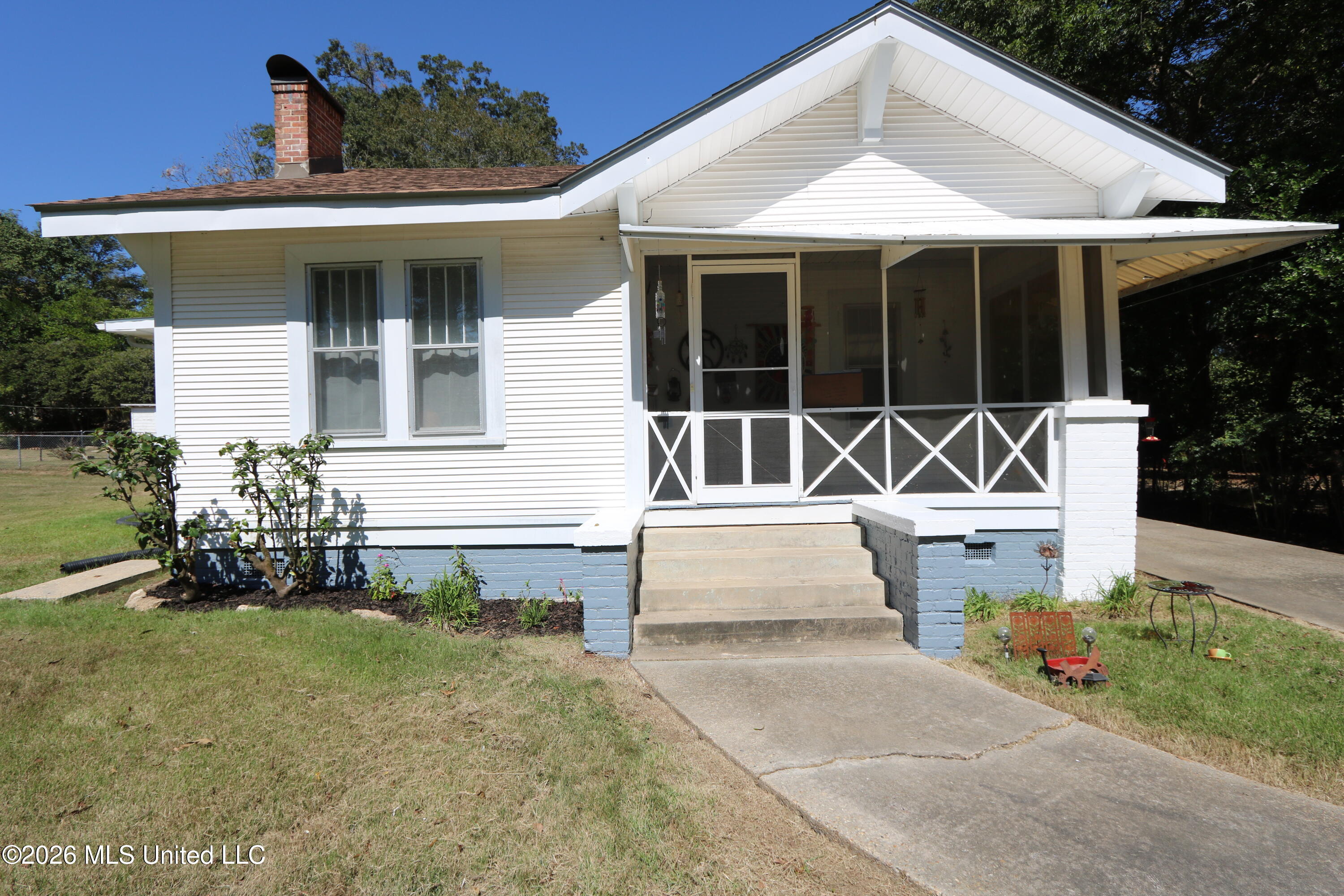 513 W 16th Street Property Photo 20