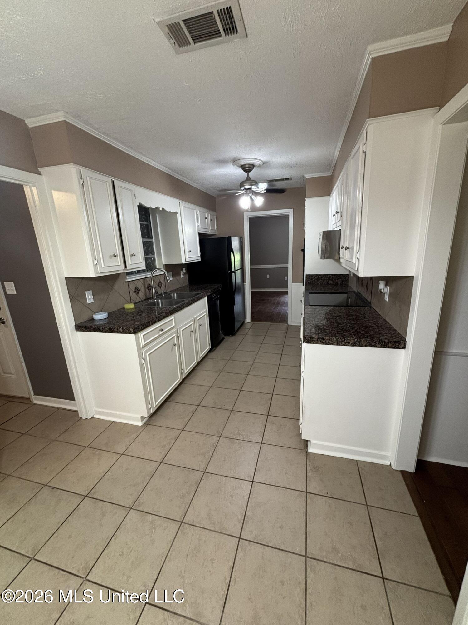 116 Woodgate Drive Property Photo 2