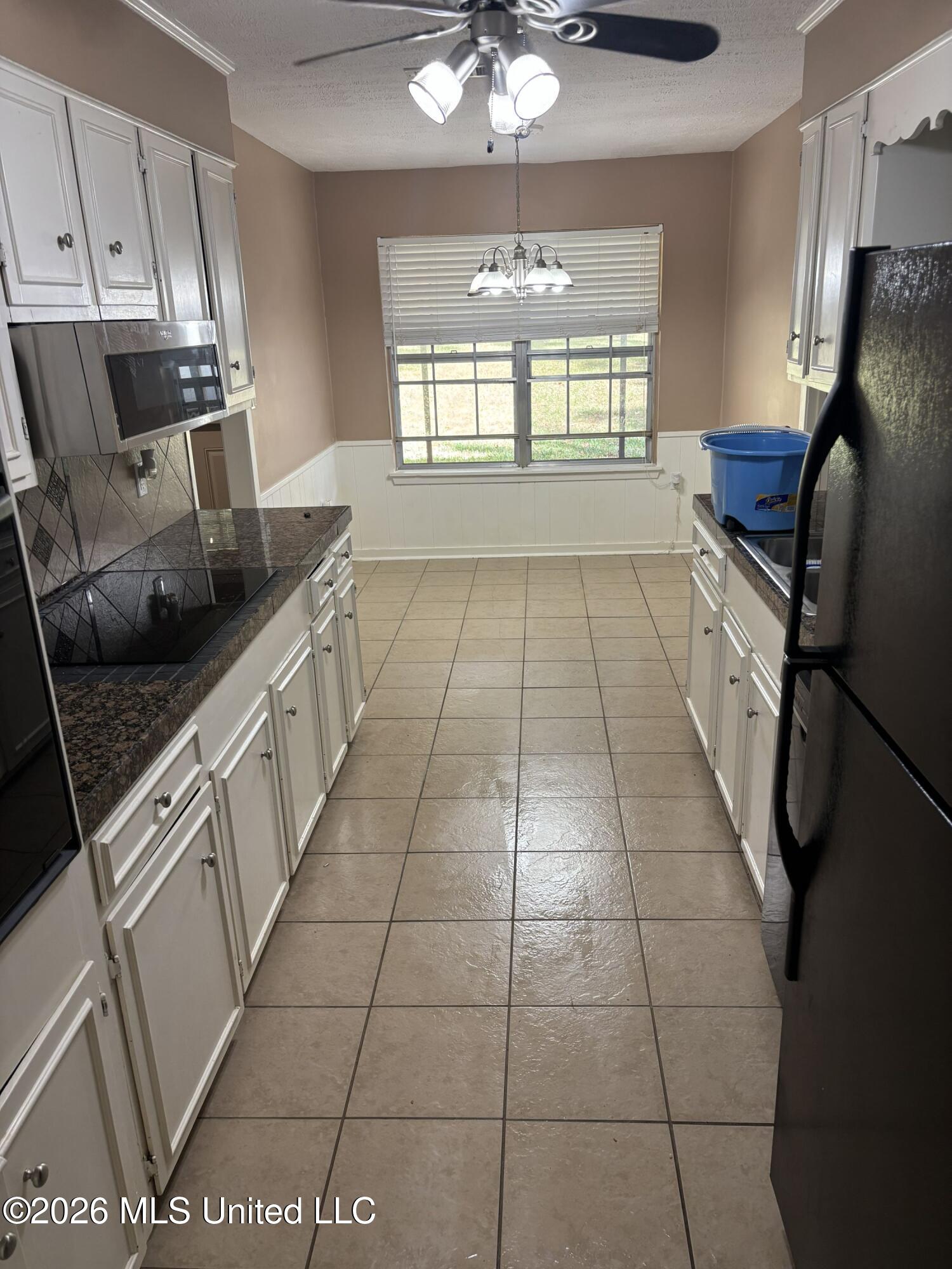116 Woodgate Drive Property Photo 4