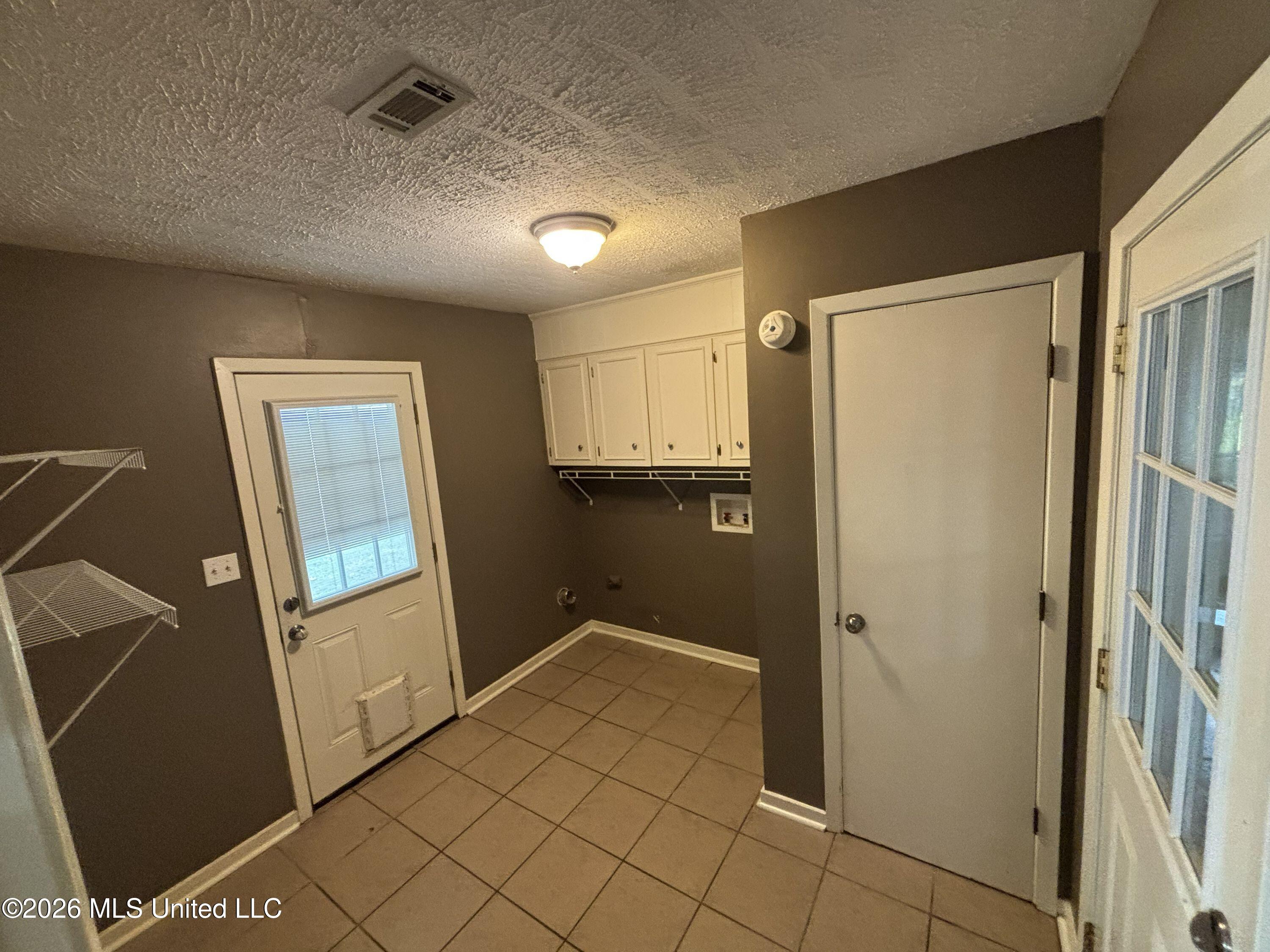 116 Woodgate Drive Property Photo 10