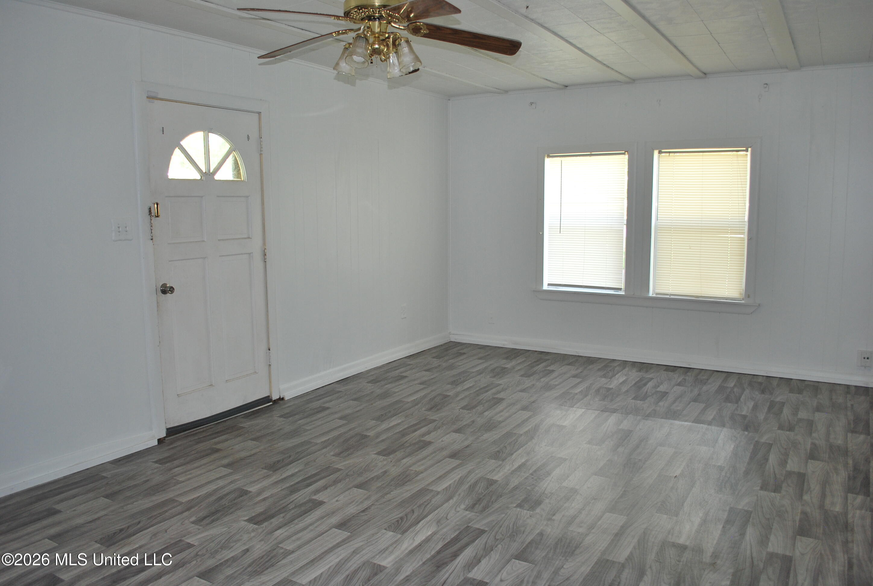 168 Dahlia Street Property Photo 2