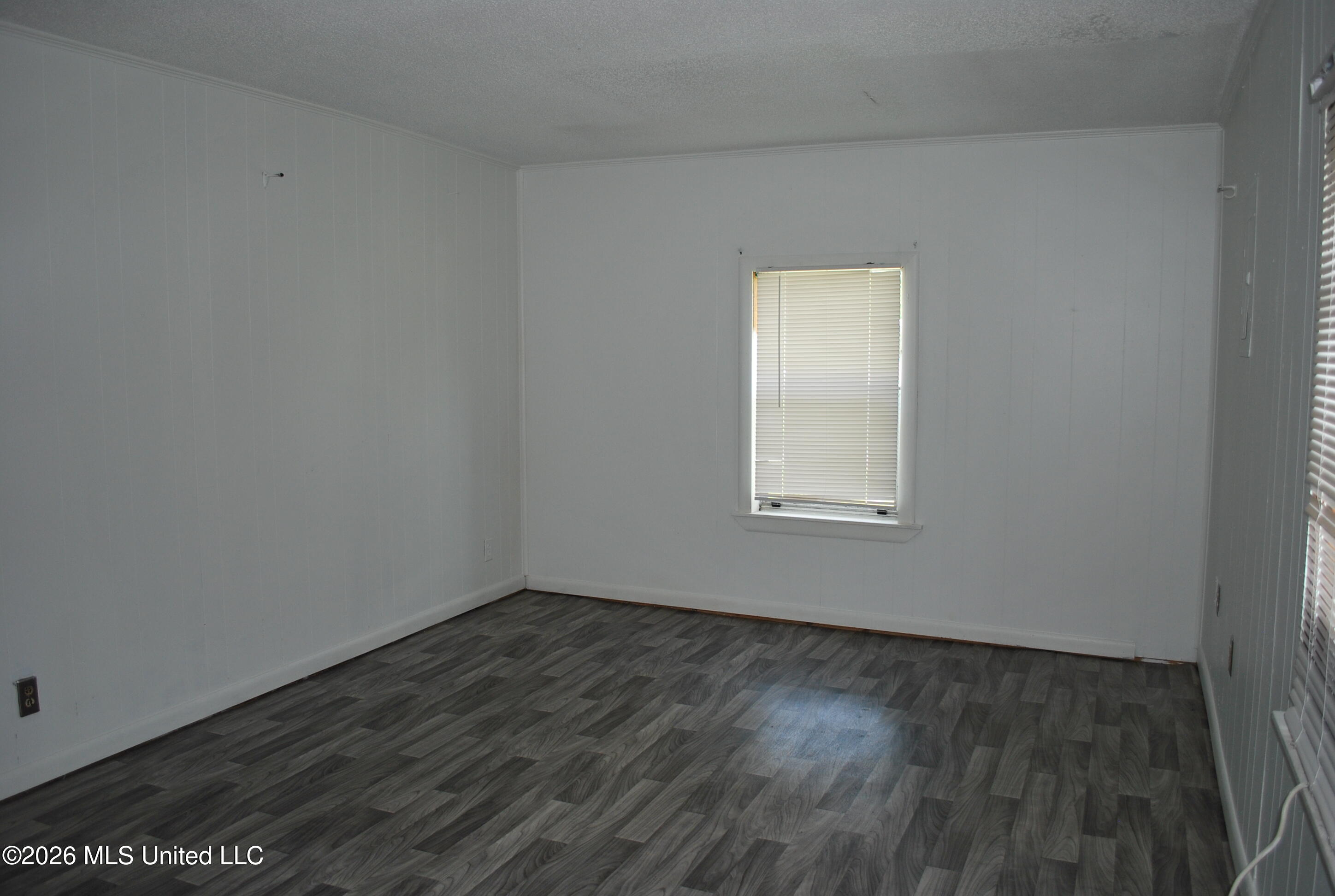 168 Dahlia Street Property Photo 3