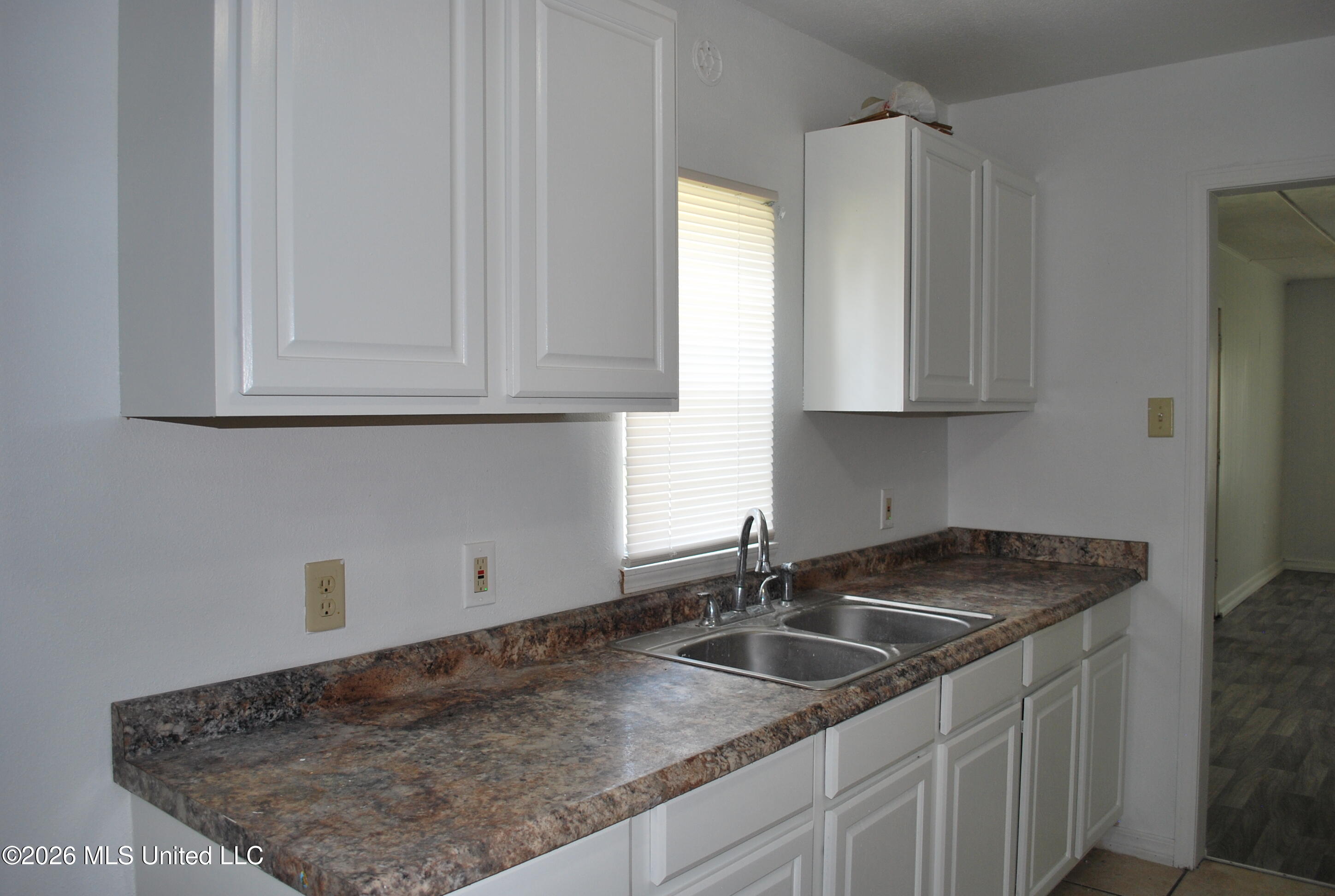 168 Dahlia Street Property Photo 7