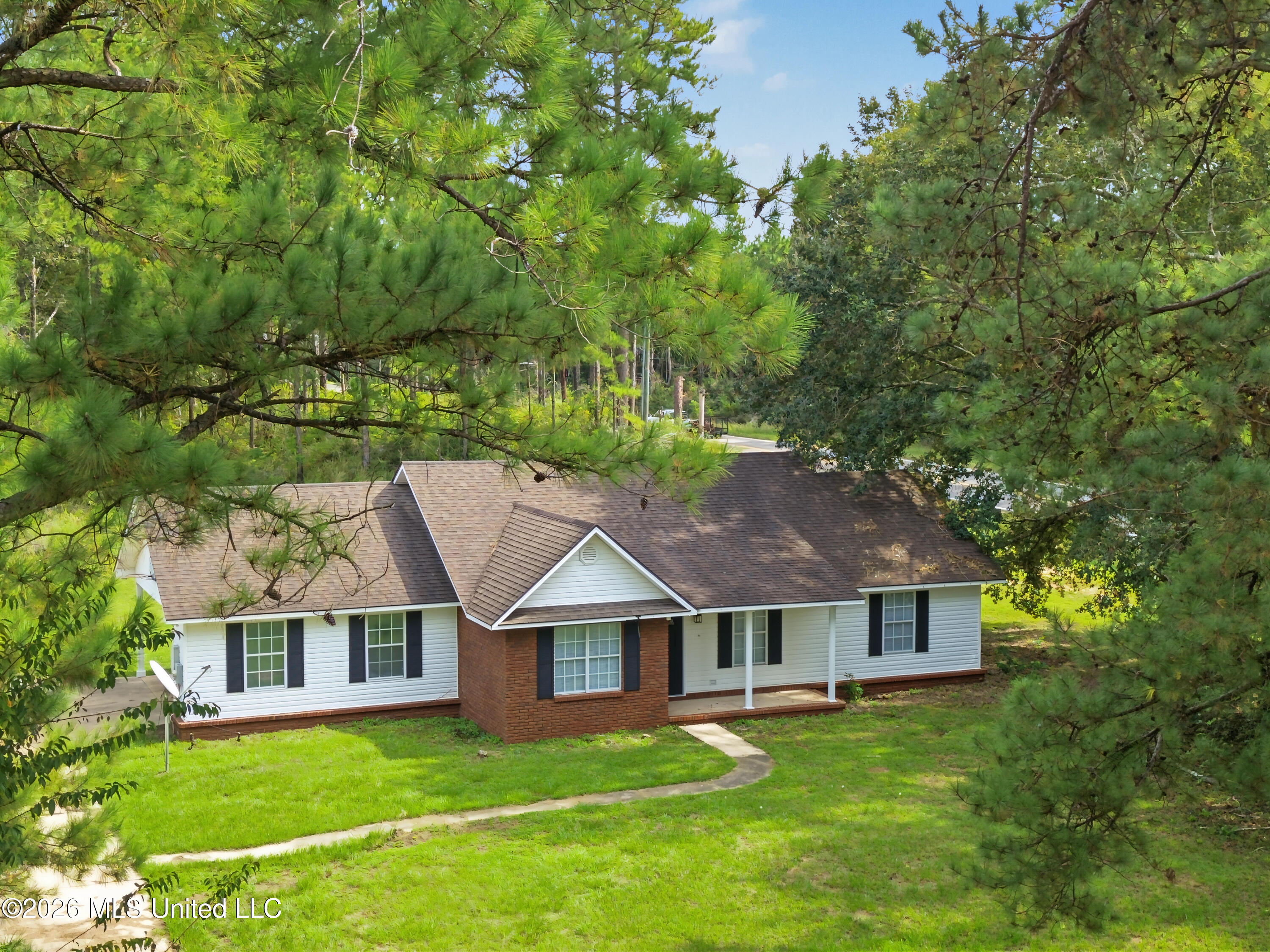 104 Southern Oak Property Photo 5
