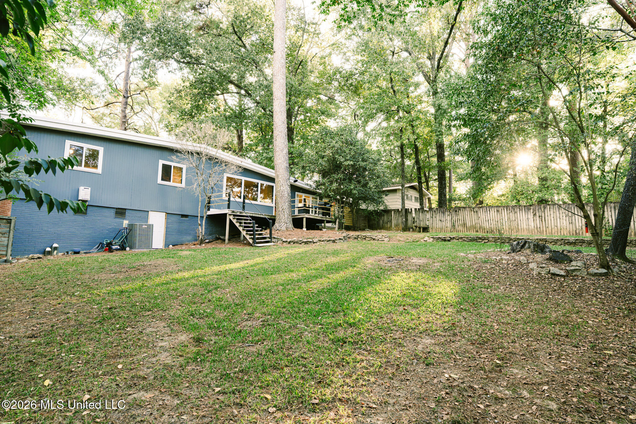 1758 Hillview Drive Property Photo 46