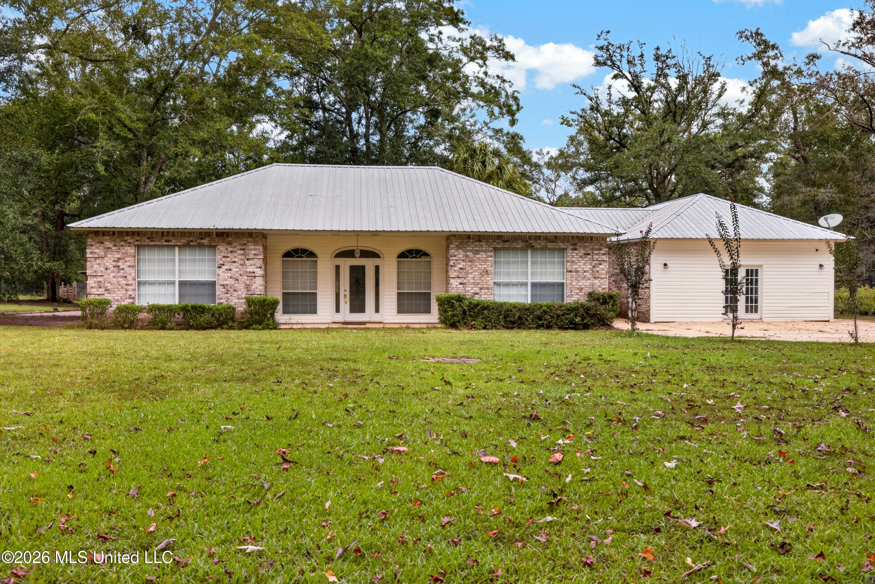 21601 Billy Johnson Road Property Photo 1