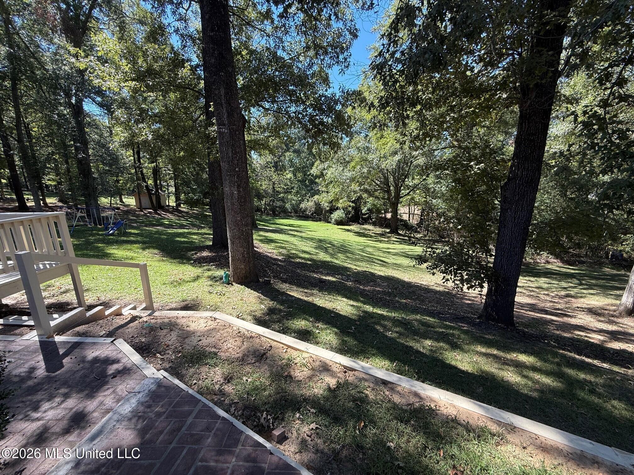 121 Woodhaven Drive Property Photo 6