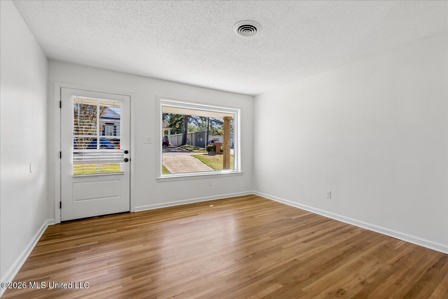 2757 Panola Street Property Photo 7
