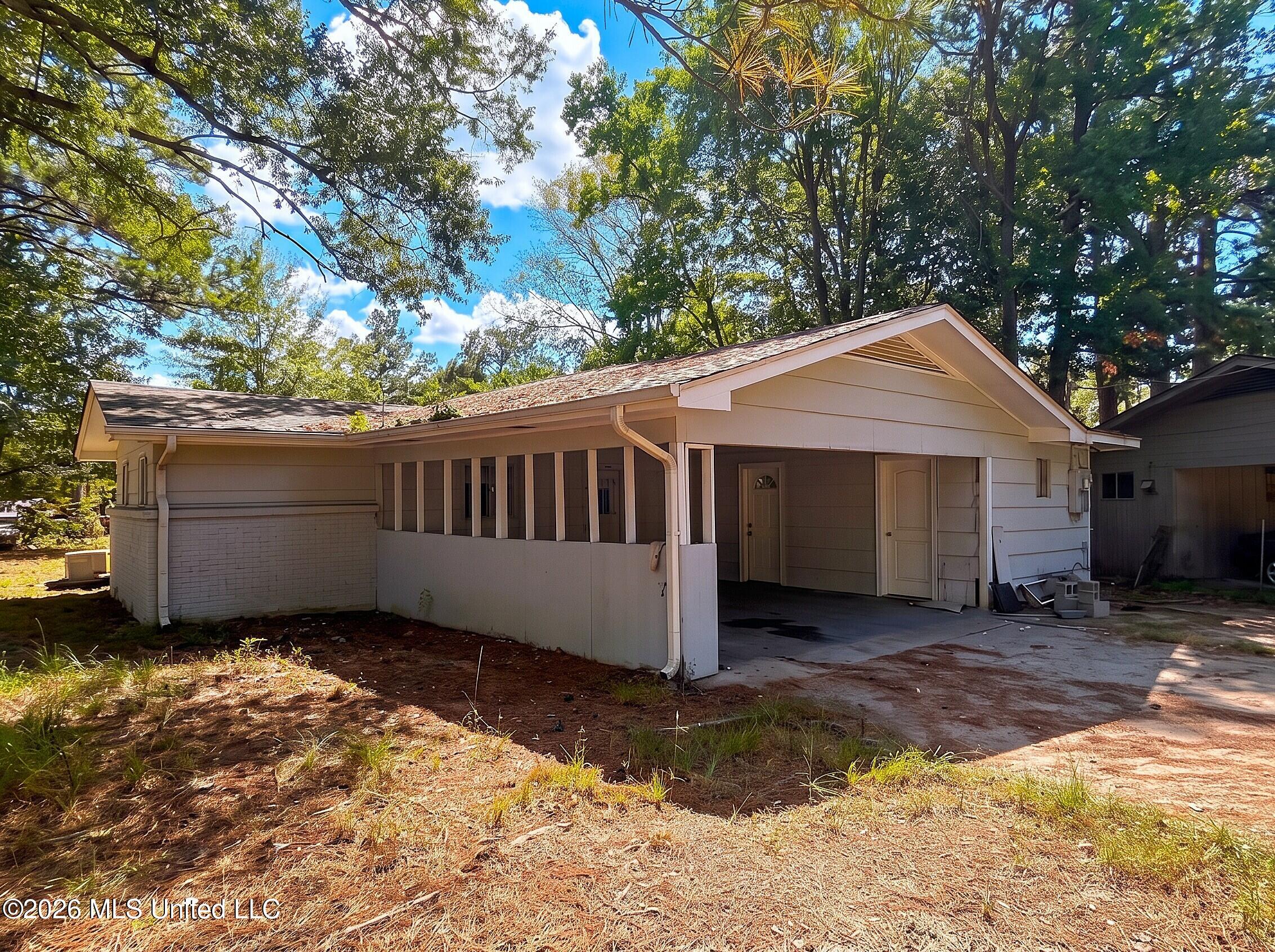 1607 Meadow Forest Drive Property Photo 14