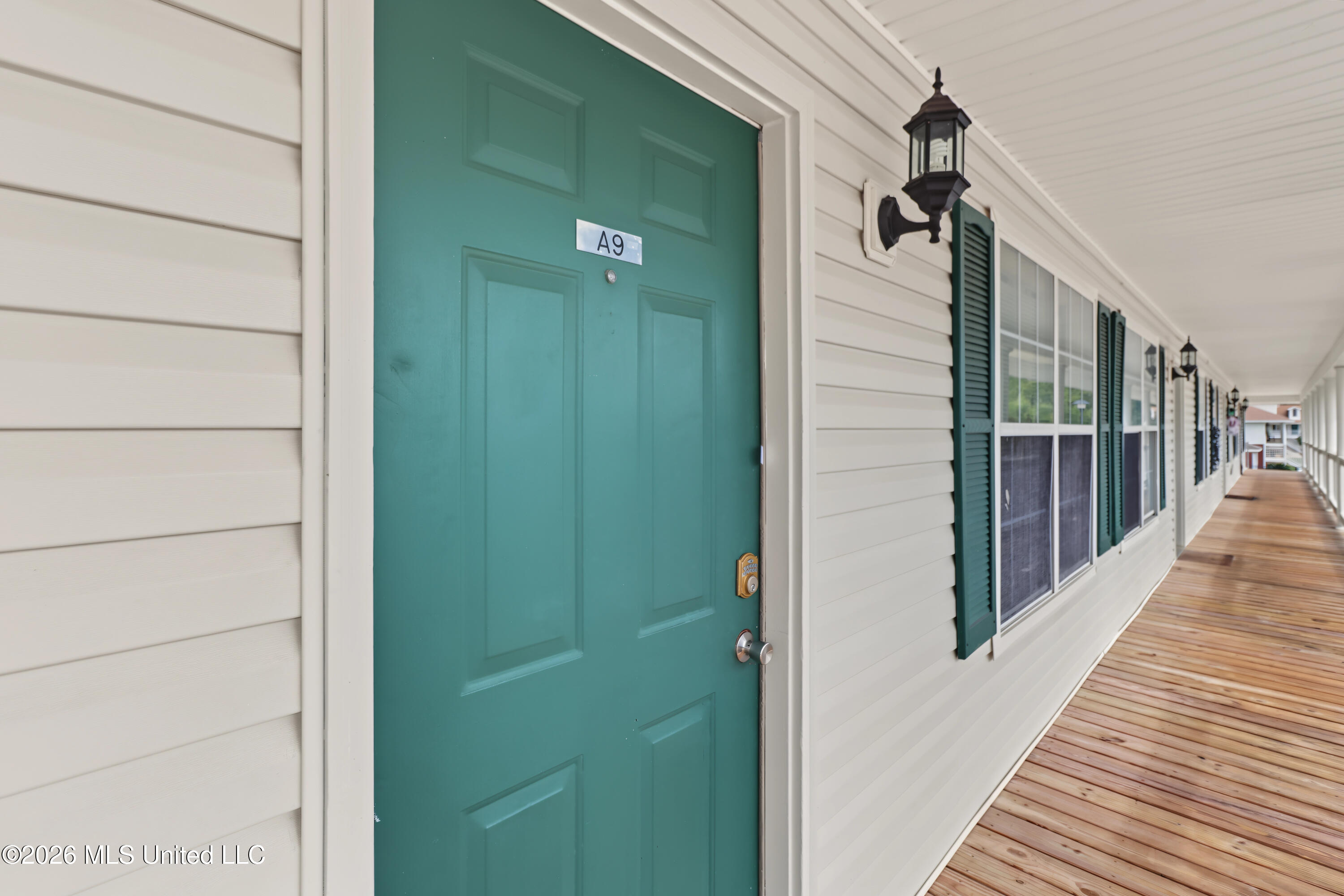 5080 Gautier Vancleave Road Property Photo 2