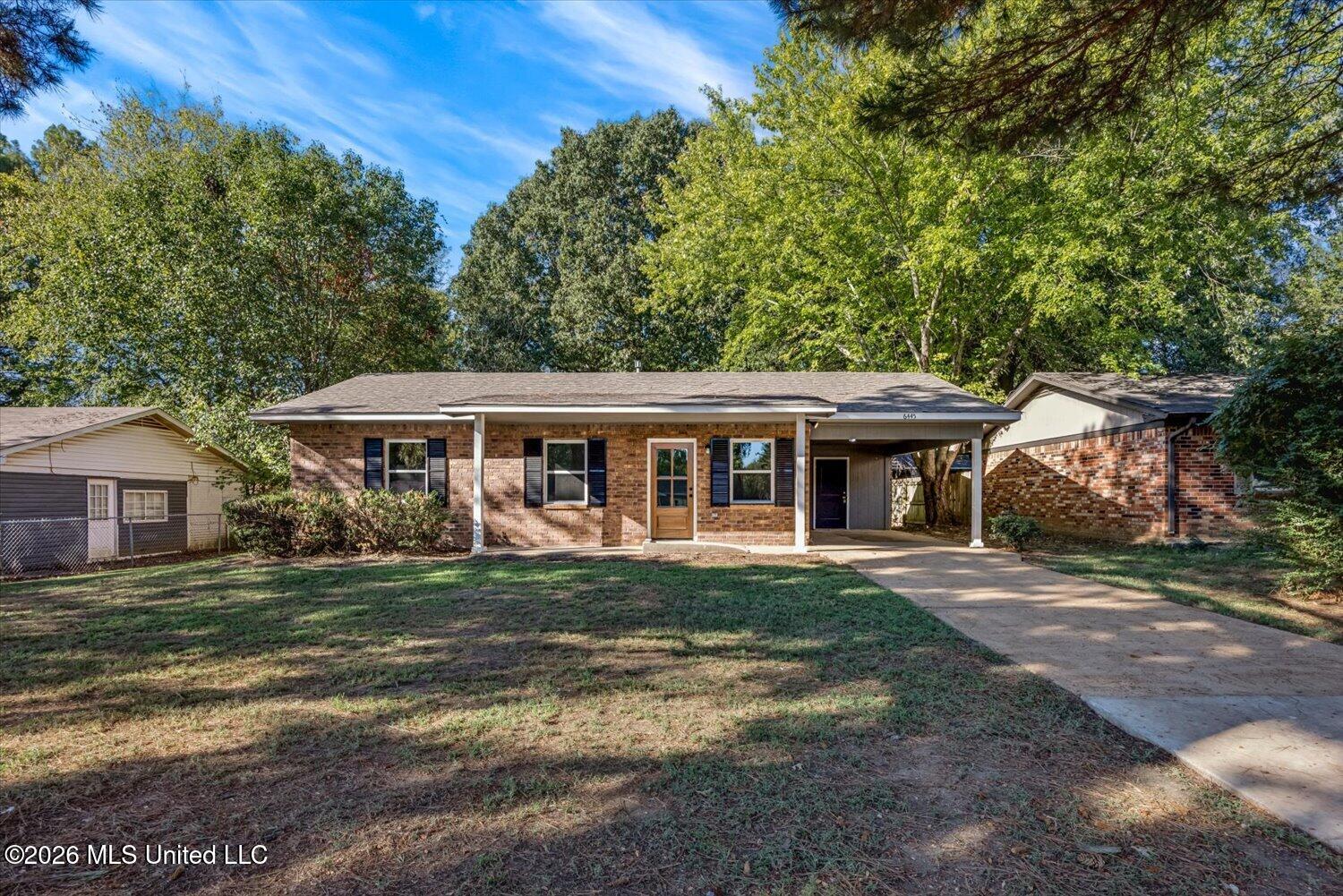 6445 Heather Road Property Photo 2