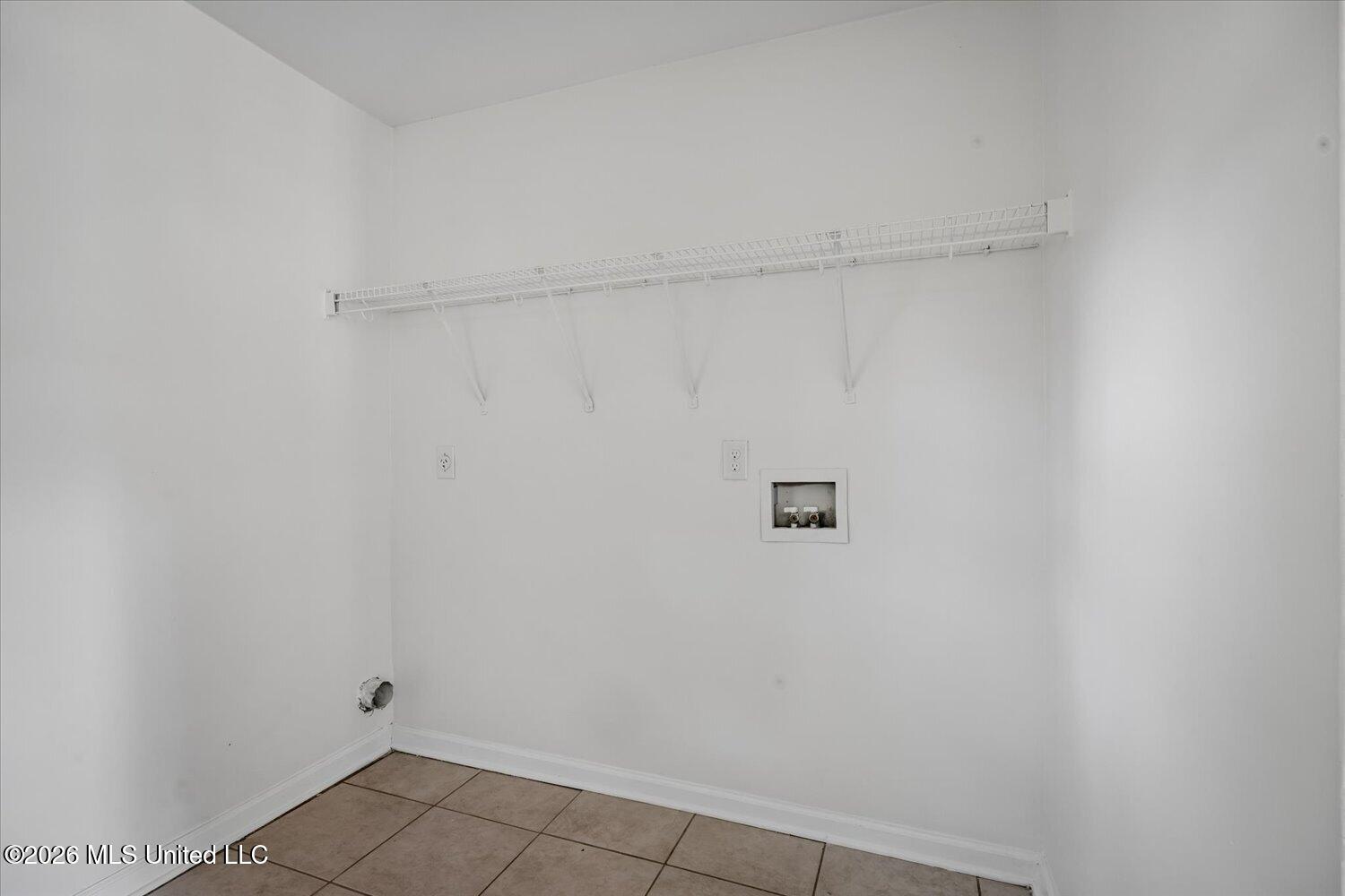 6445 Heather Road Property Photo 12