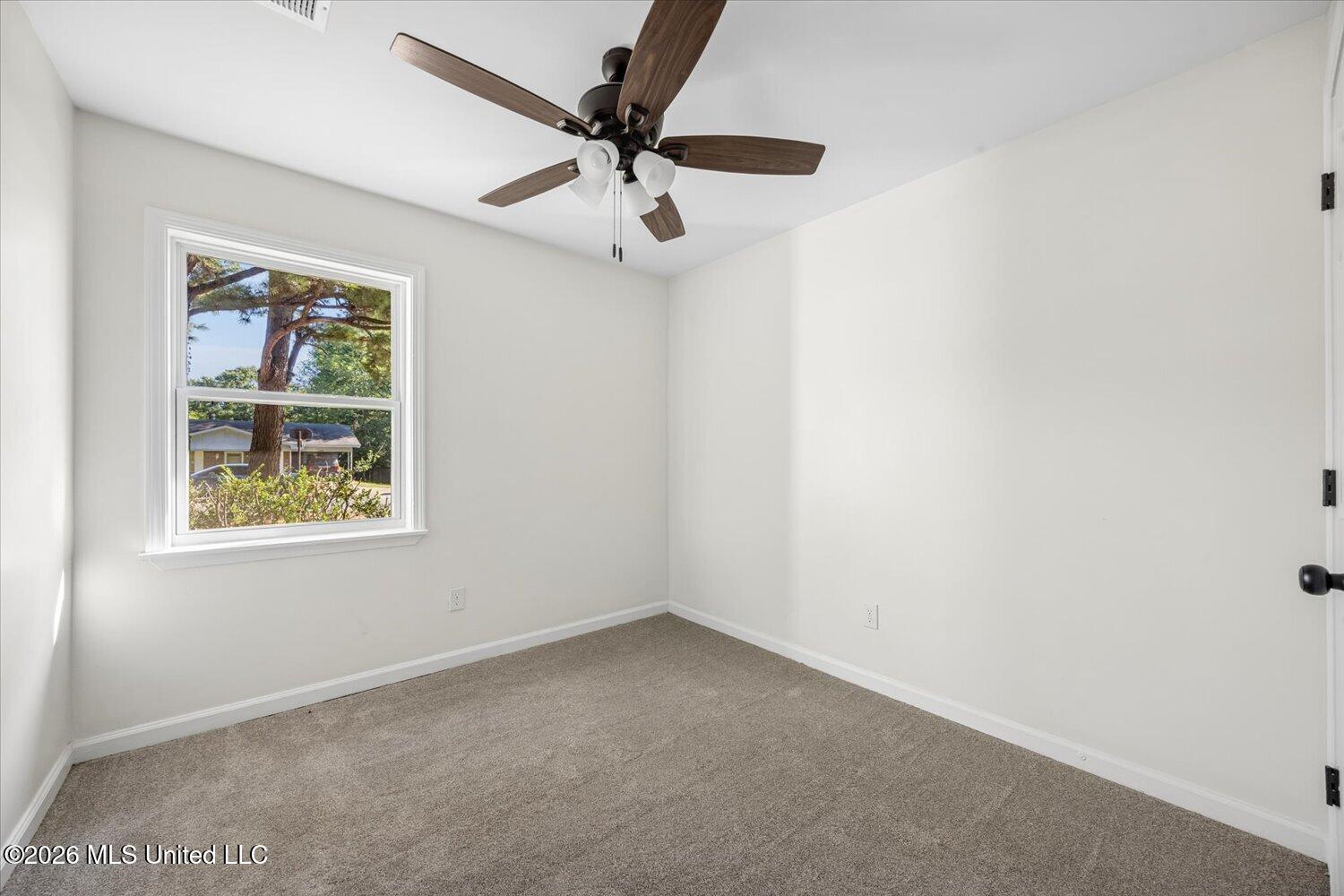 6445 Heather Road Property Photo 16