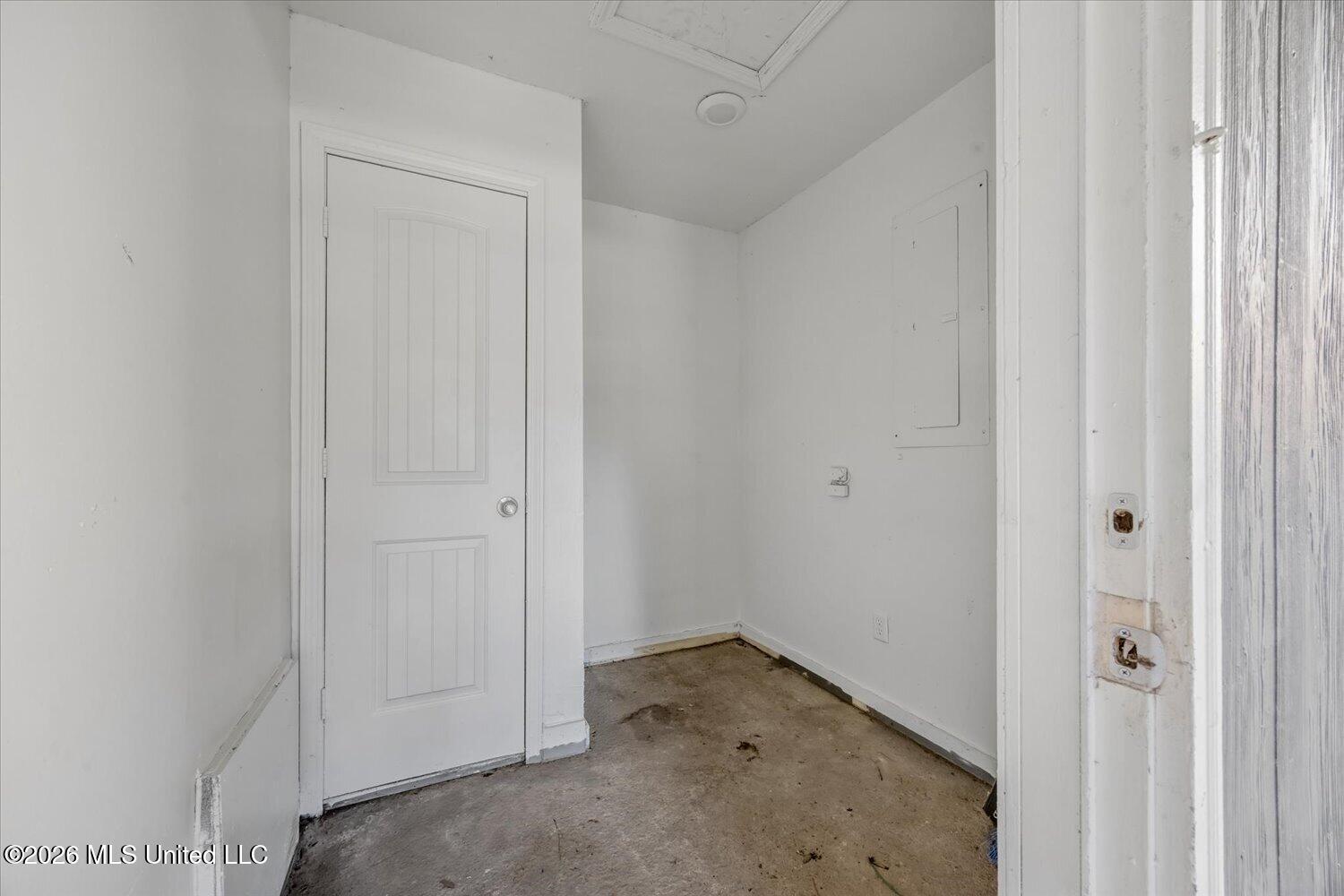 6445 Heather Road Property Photo 19