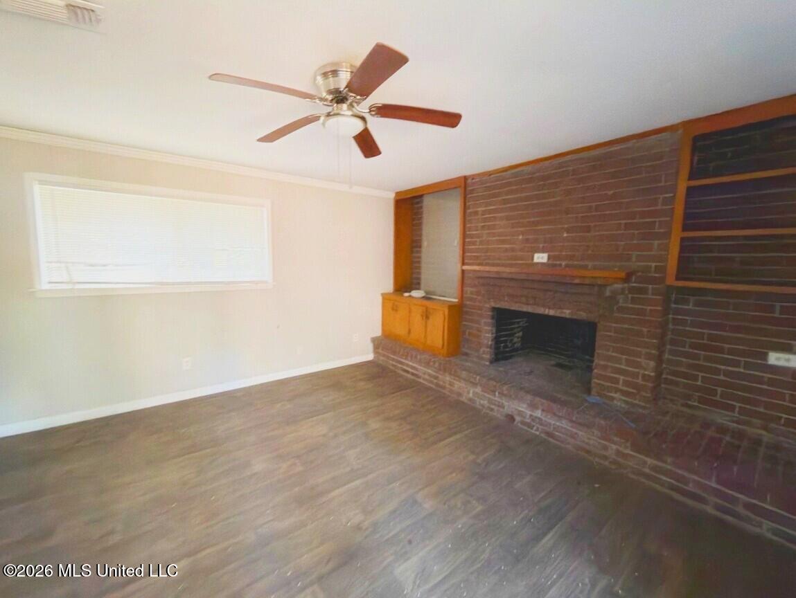 351 Elms Court Circle Property Photo 3