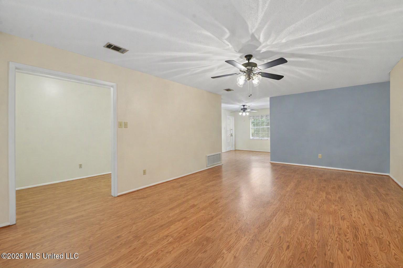 1508 Eagle Circle Property Photo 3