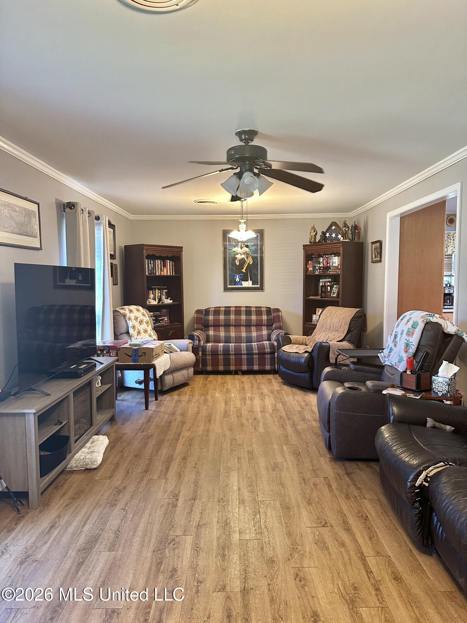 101 Woodville Drive Property Photo 2