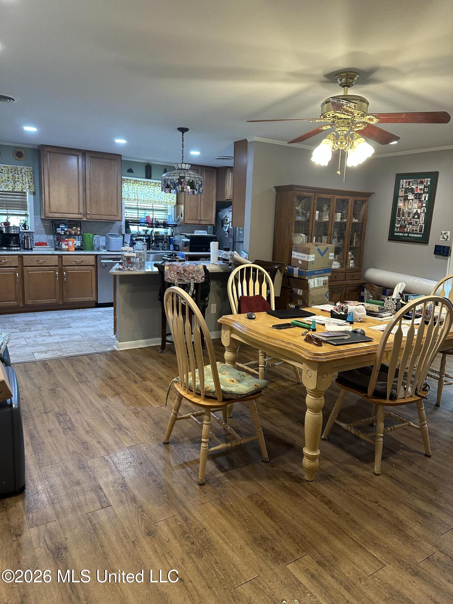 101 Woodville Drive Property Photo 3
