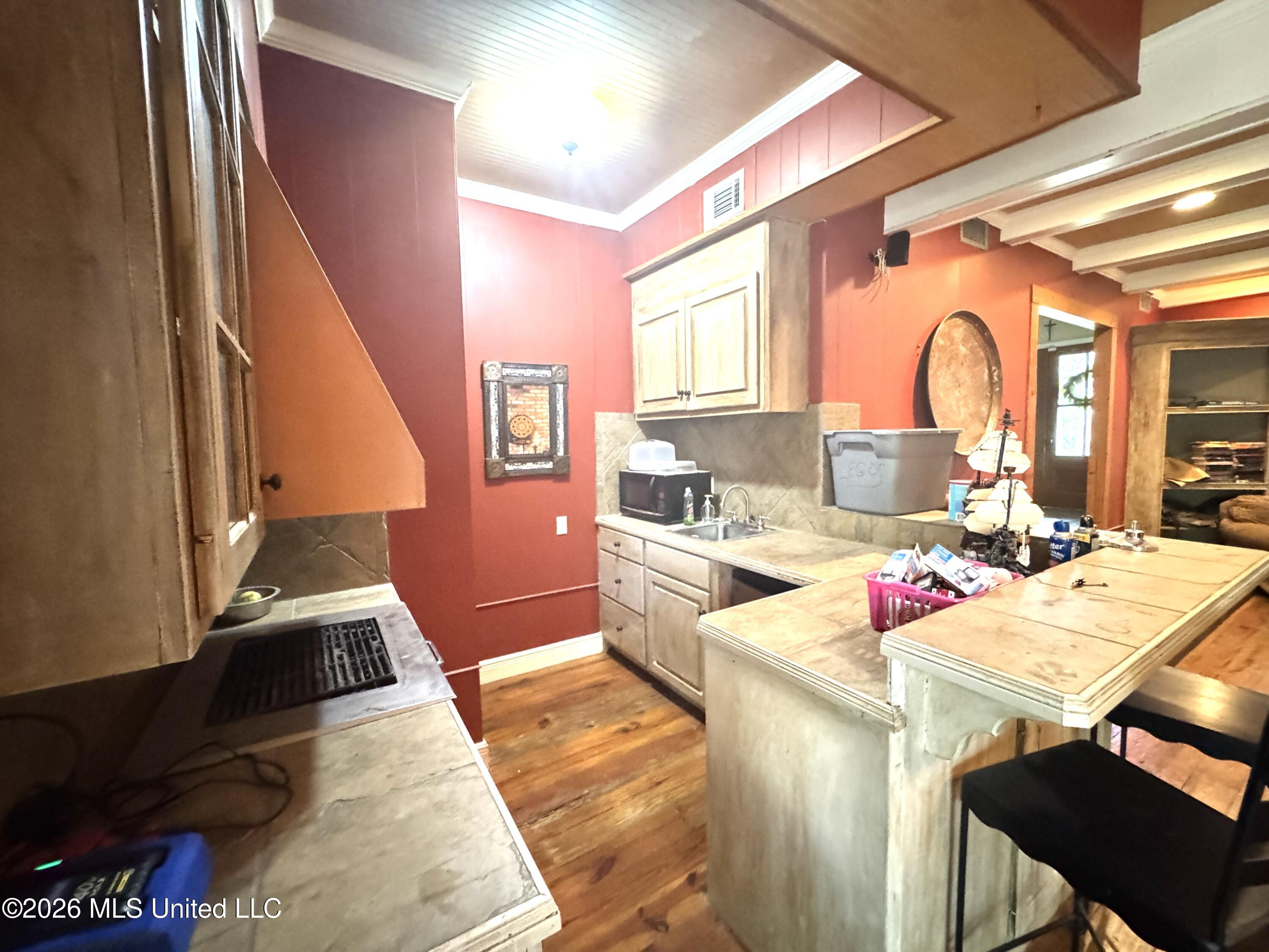 4433 Deer Creek Drive Property Photo 6