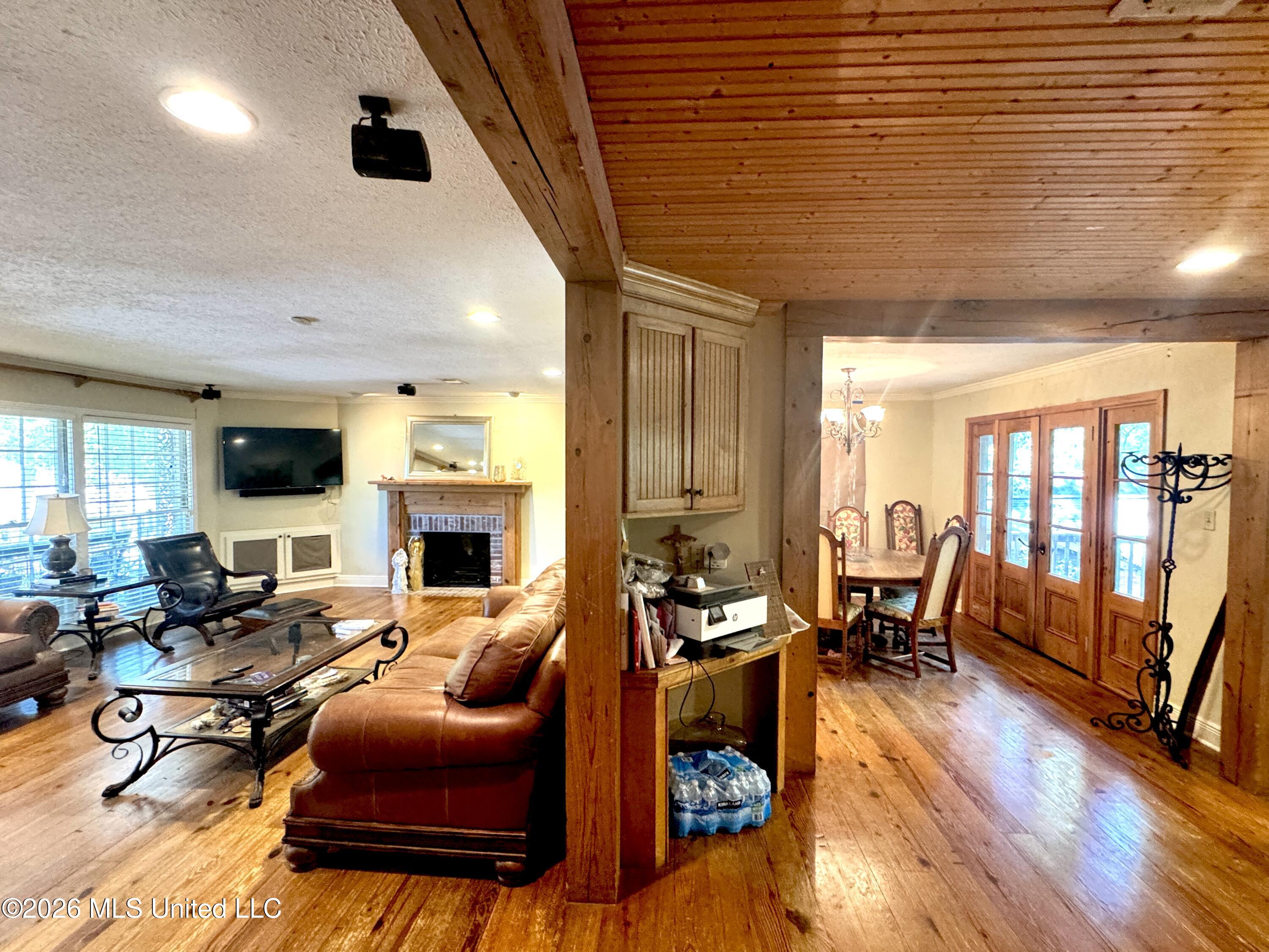 4433 Deer Creek Drive Property Photo 25