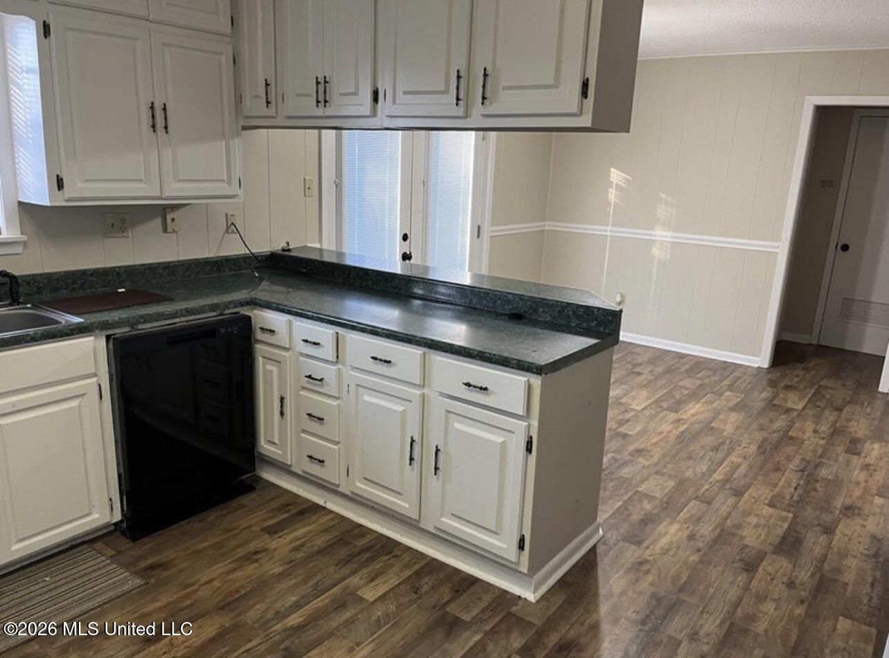 2 Pine Circle Property Photo 3