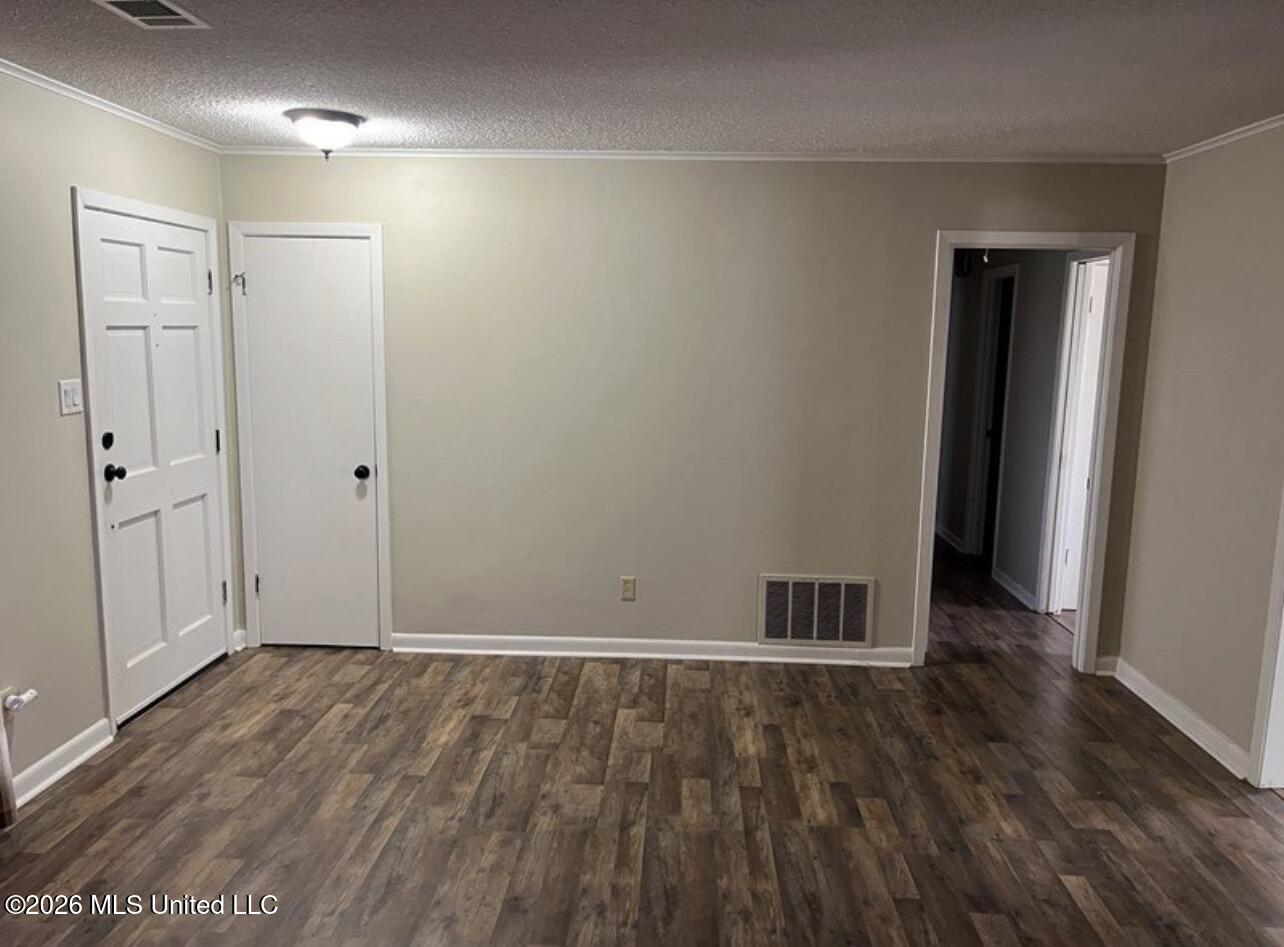2 Pine Circle Property Photo 6