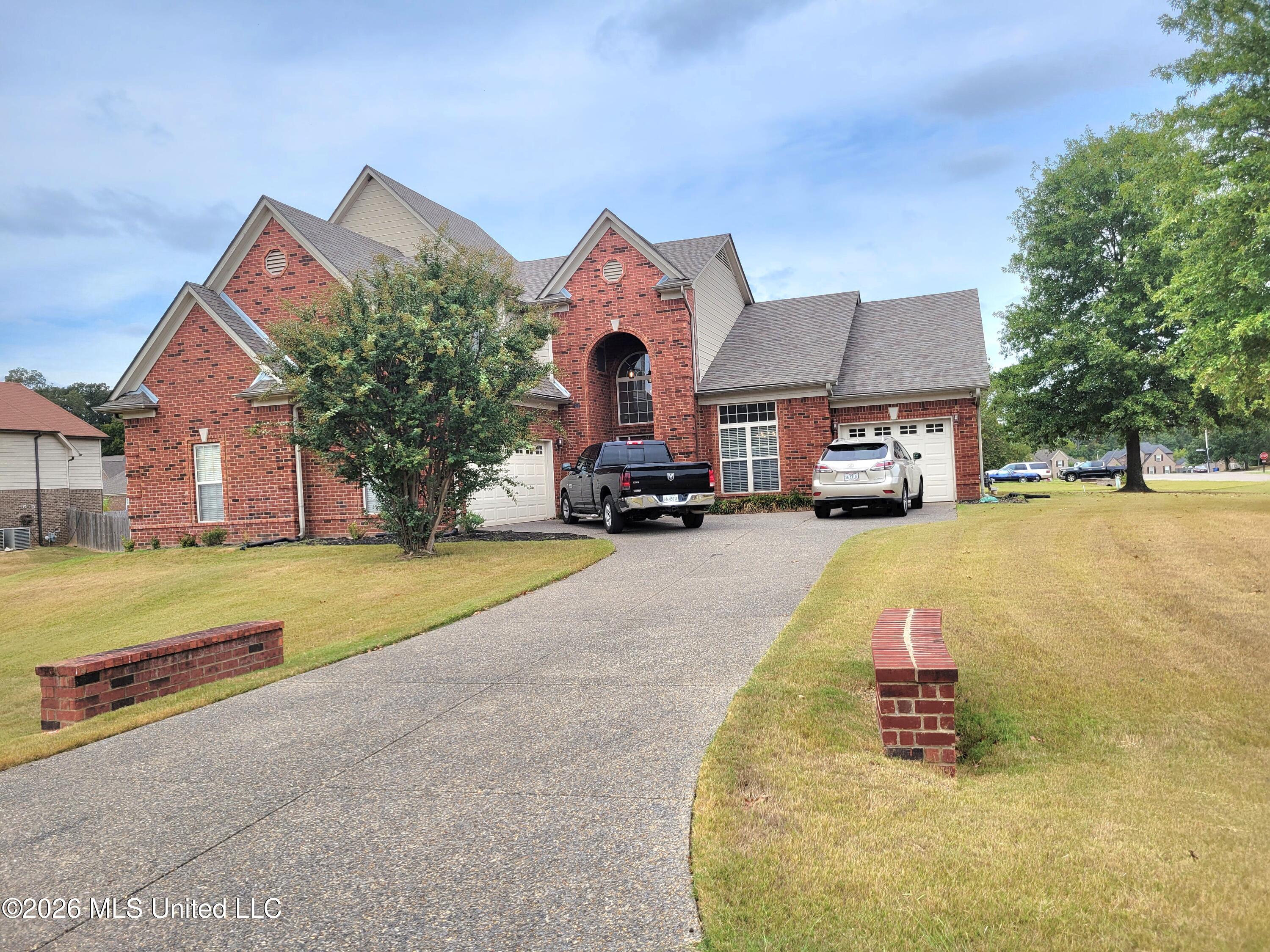 4350 Abele Cove Property Photo 1