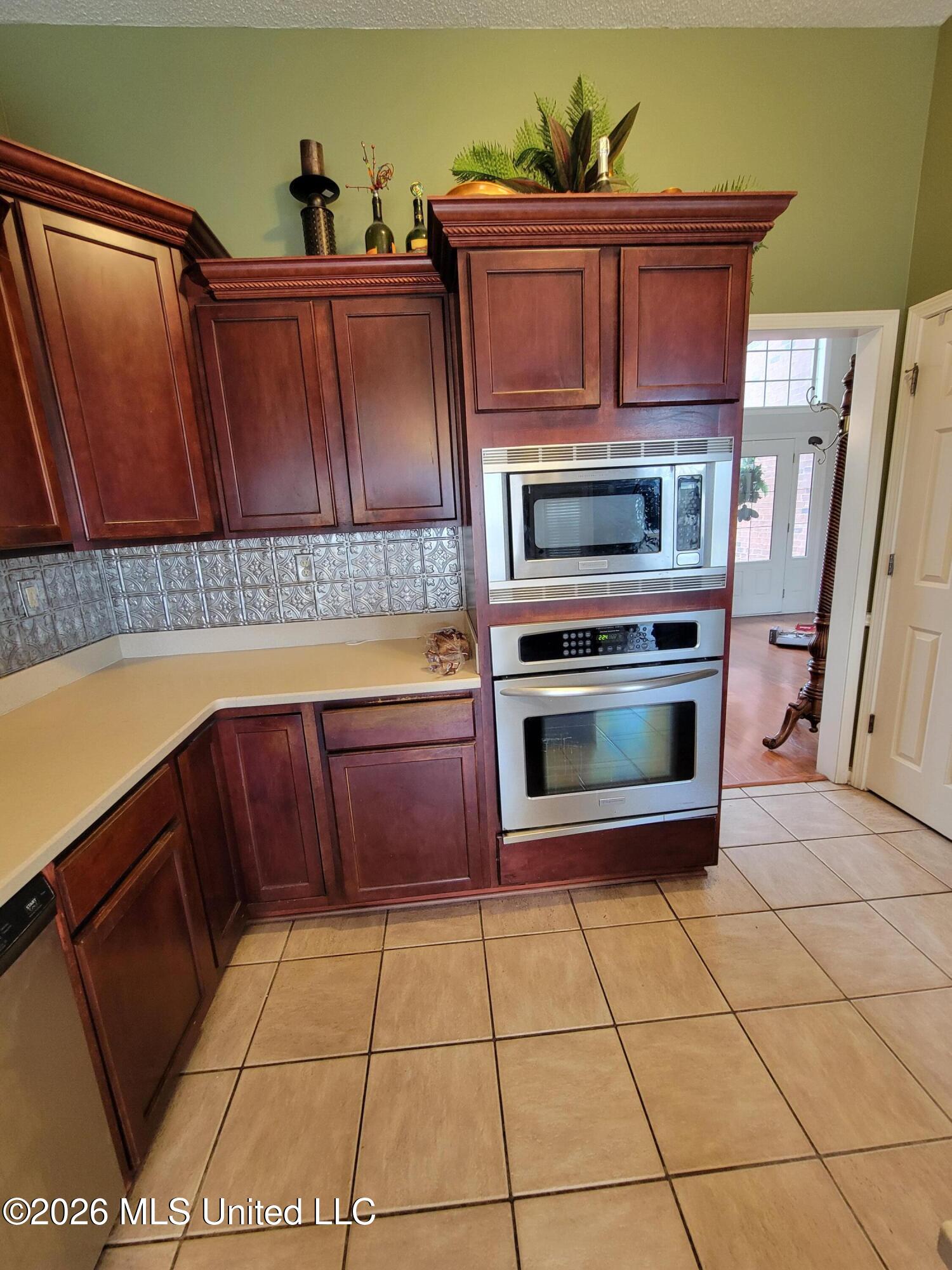 4350 Abele Cove Property Photo 10