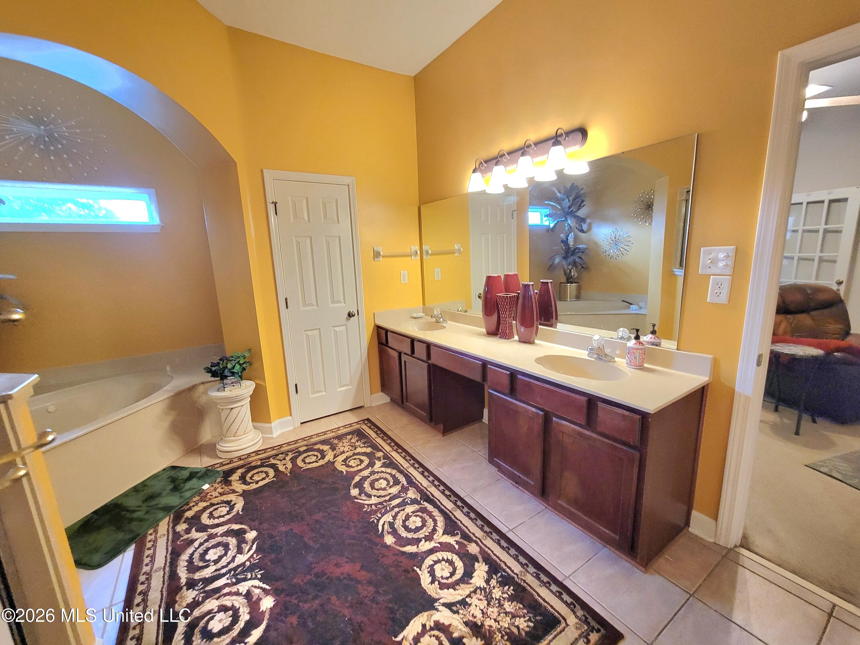 4350 Abele Cove Property Photo 19