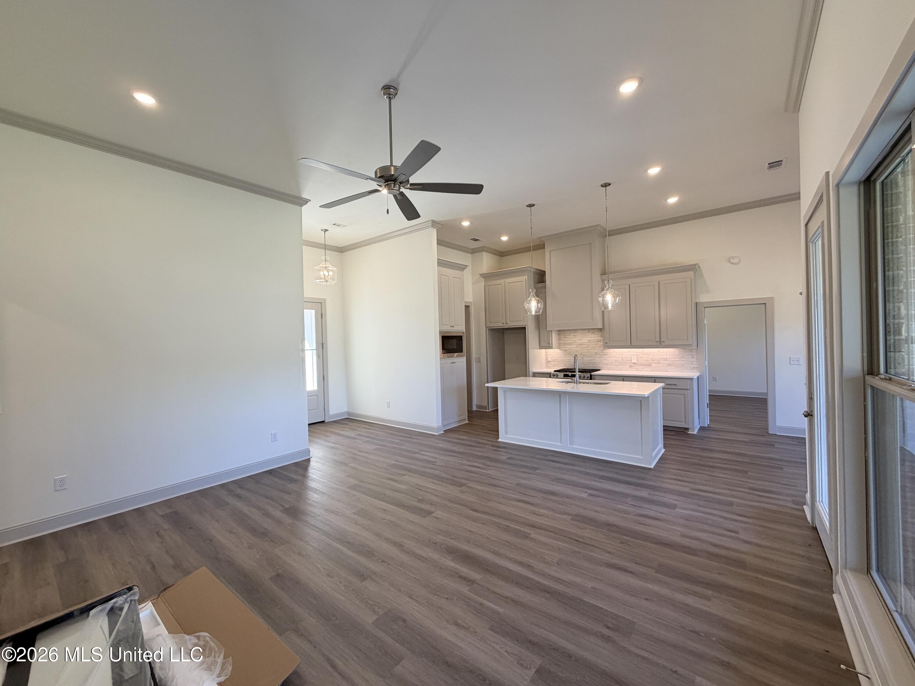 312 Brookfield Circle Property Photo 6