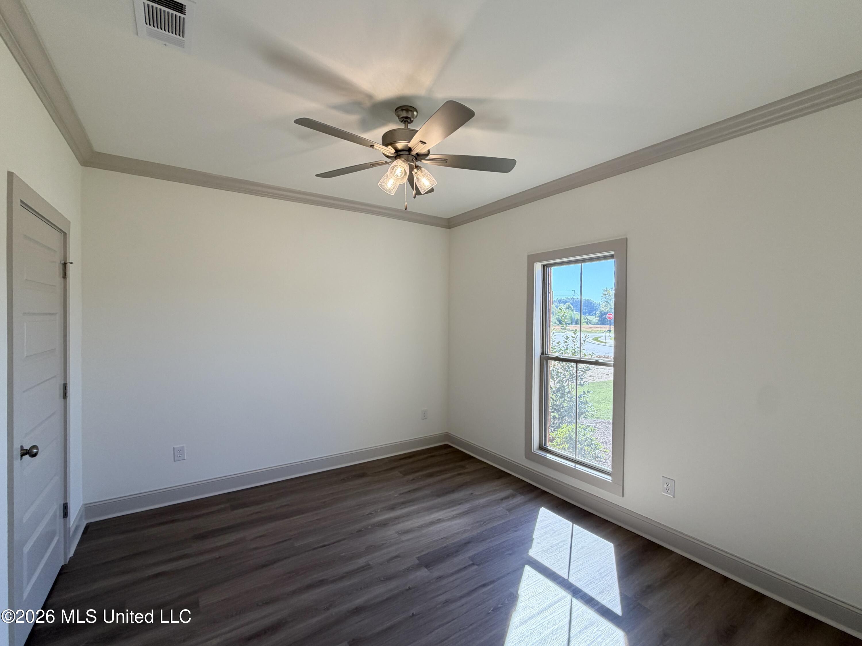 312 Brookfield Circle Property Photo 25