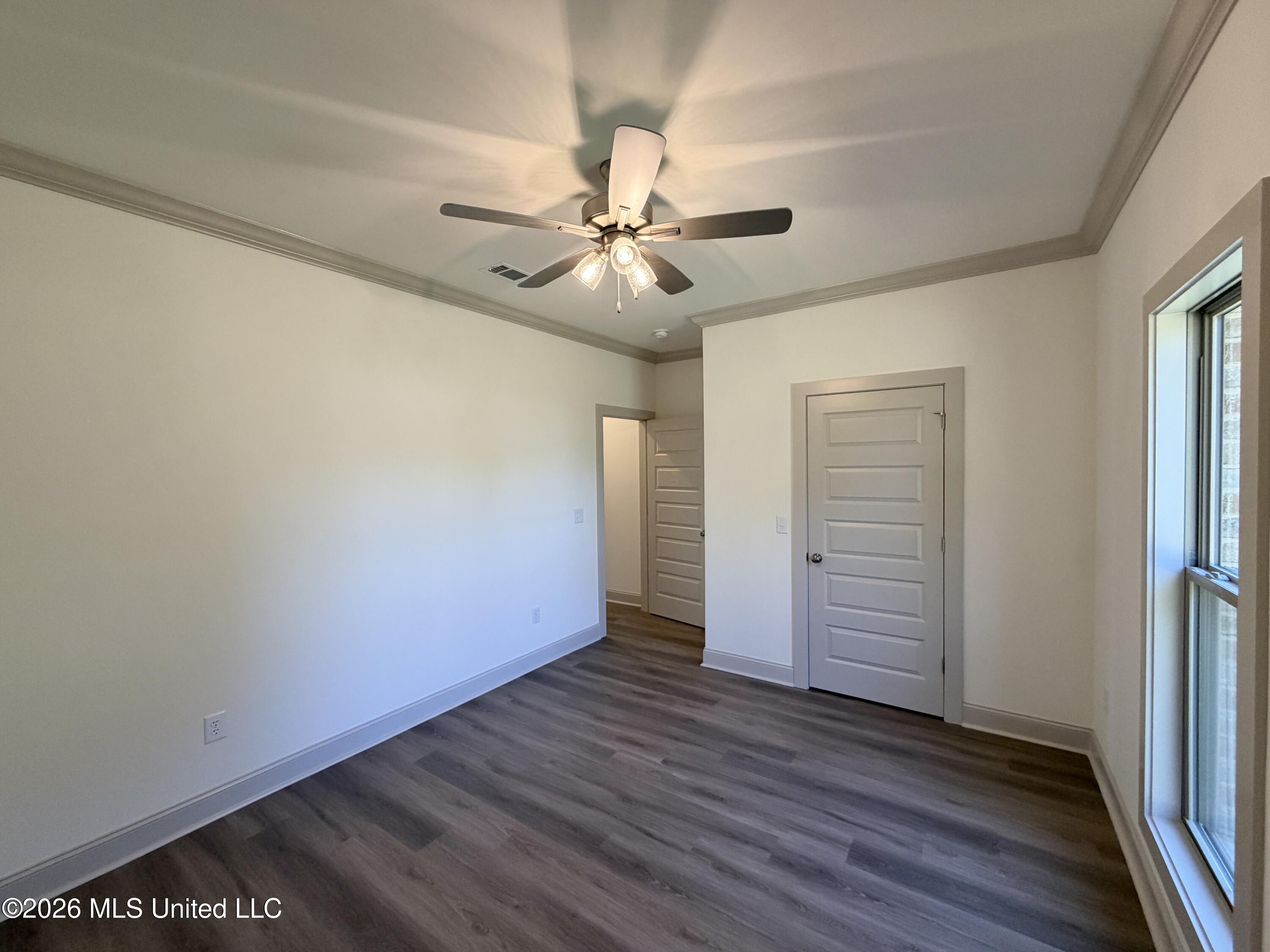 312 Brookfield Circle Property Photo 30