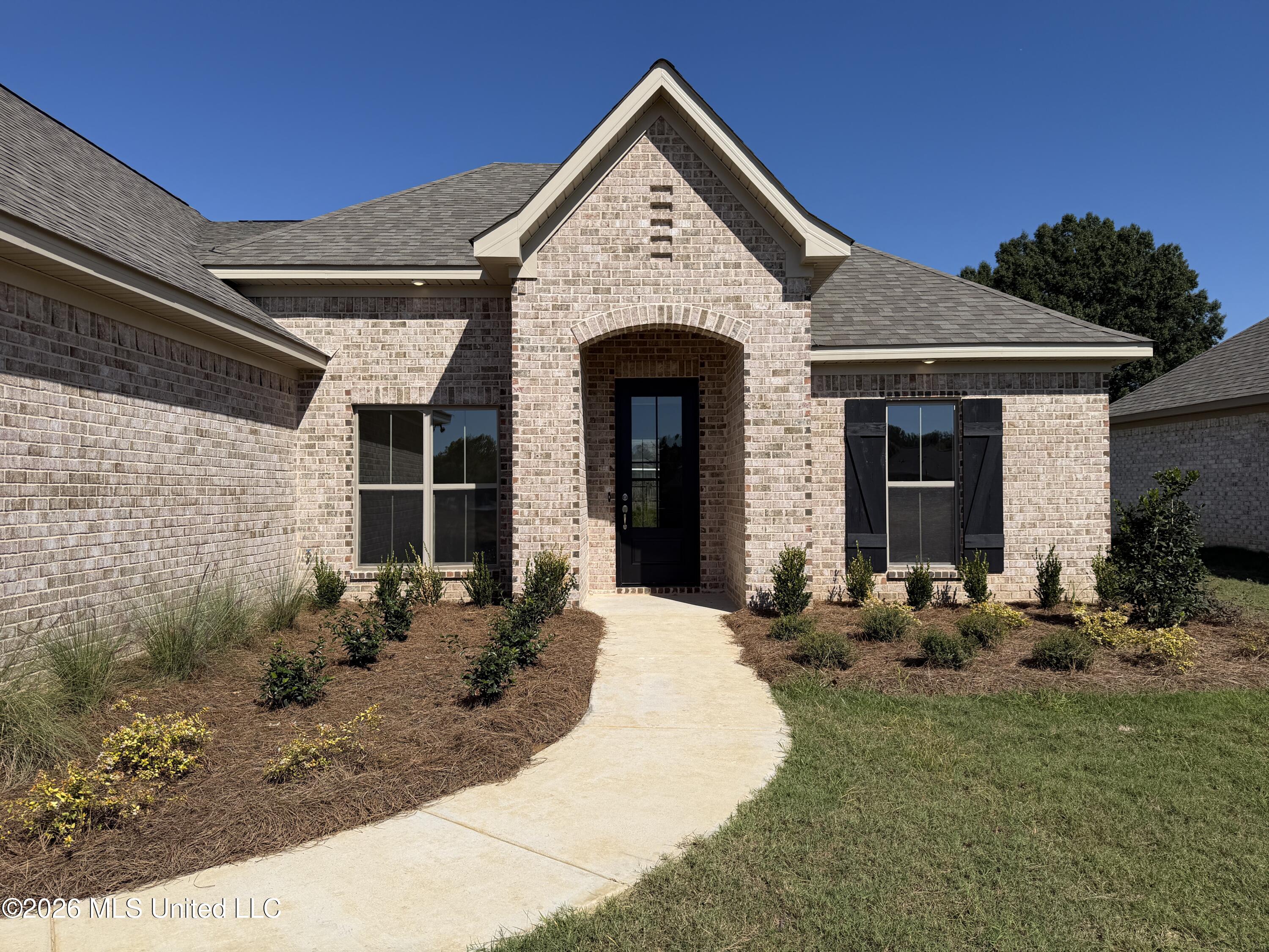 316 Brookfield Circle Property Photo 4