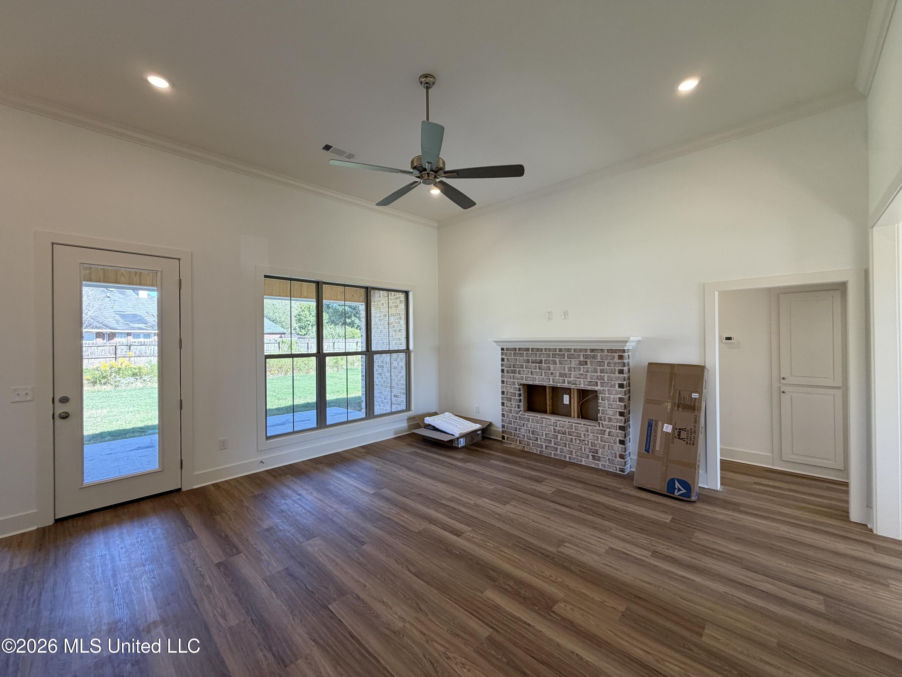 316 Brookfield Circle Property Photo 9