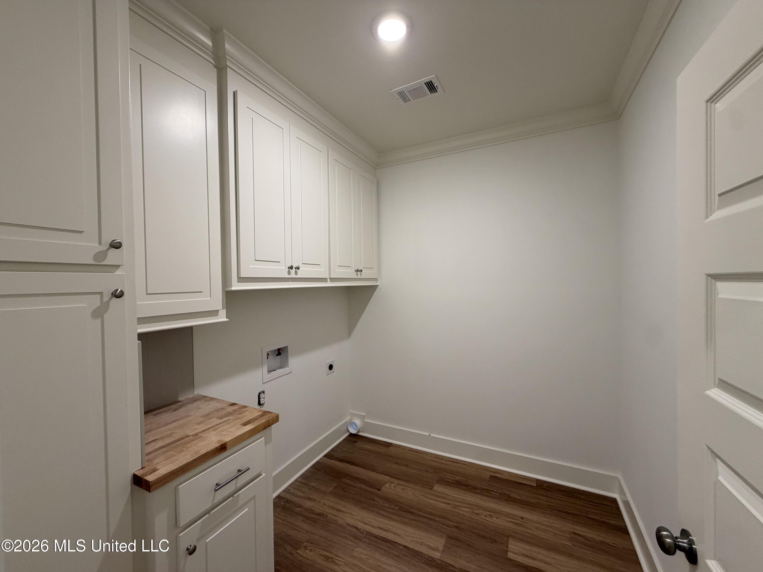 316 Brookfield Circle Property Photo 17