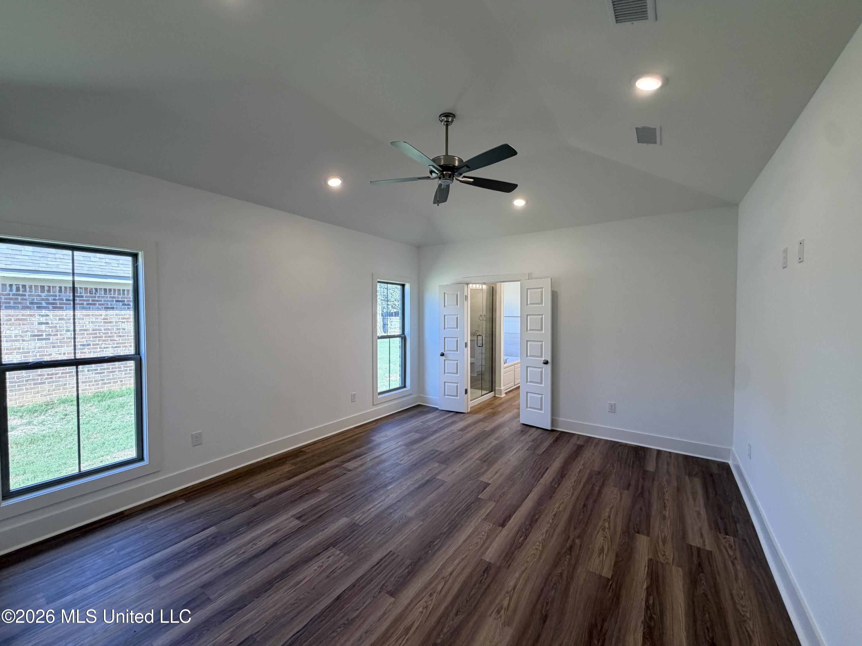 316 Brookfield Circle Property Photo 18