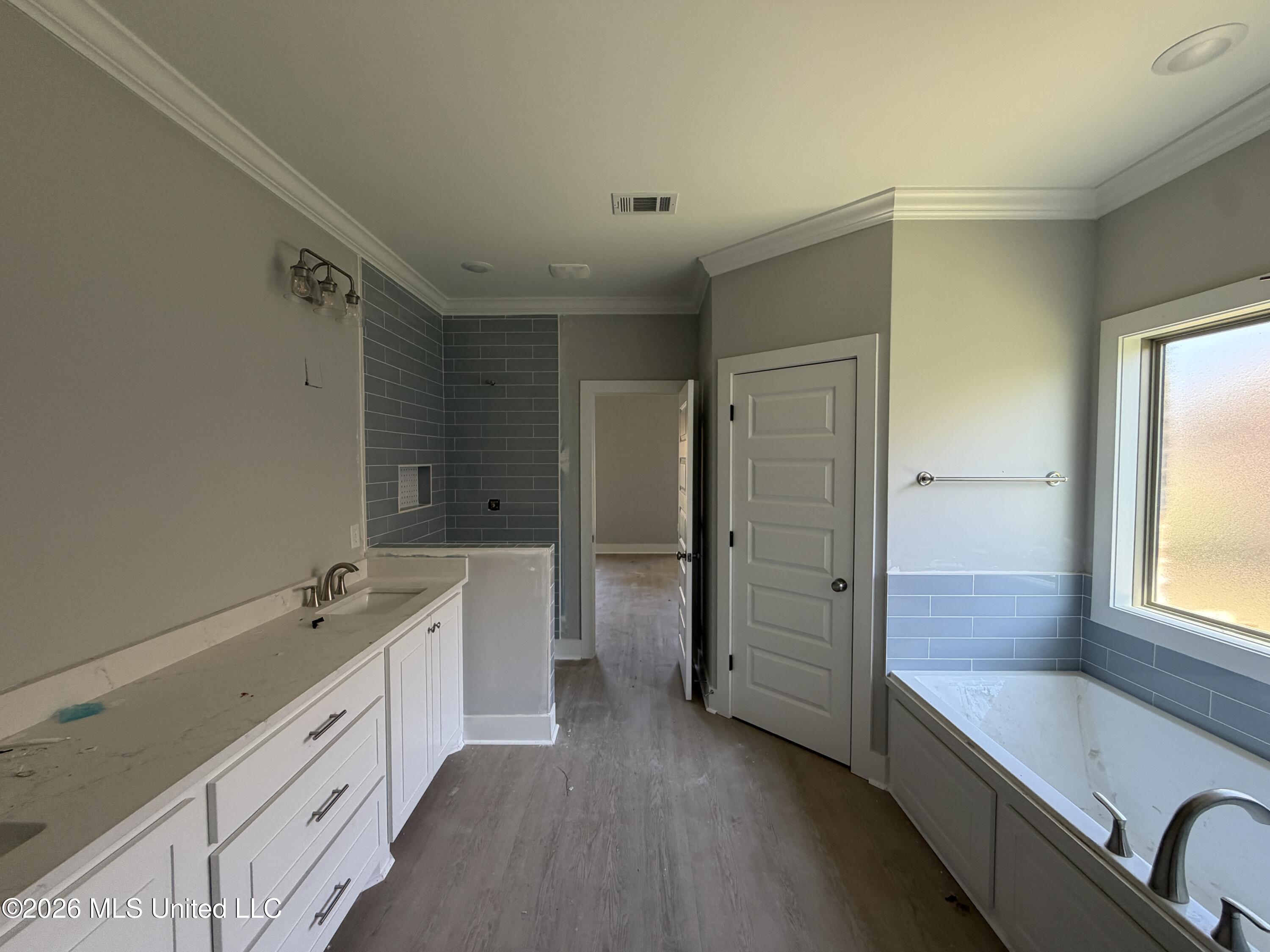 320 Brookfield Circle Property Photo 14