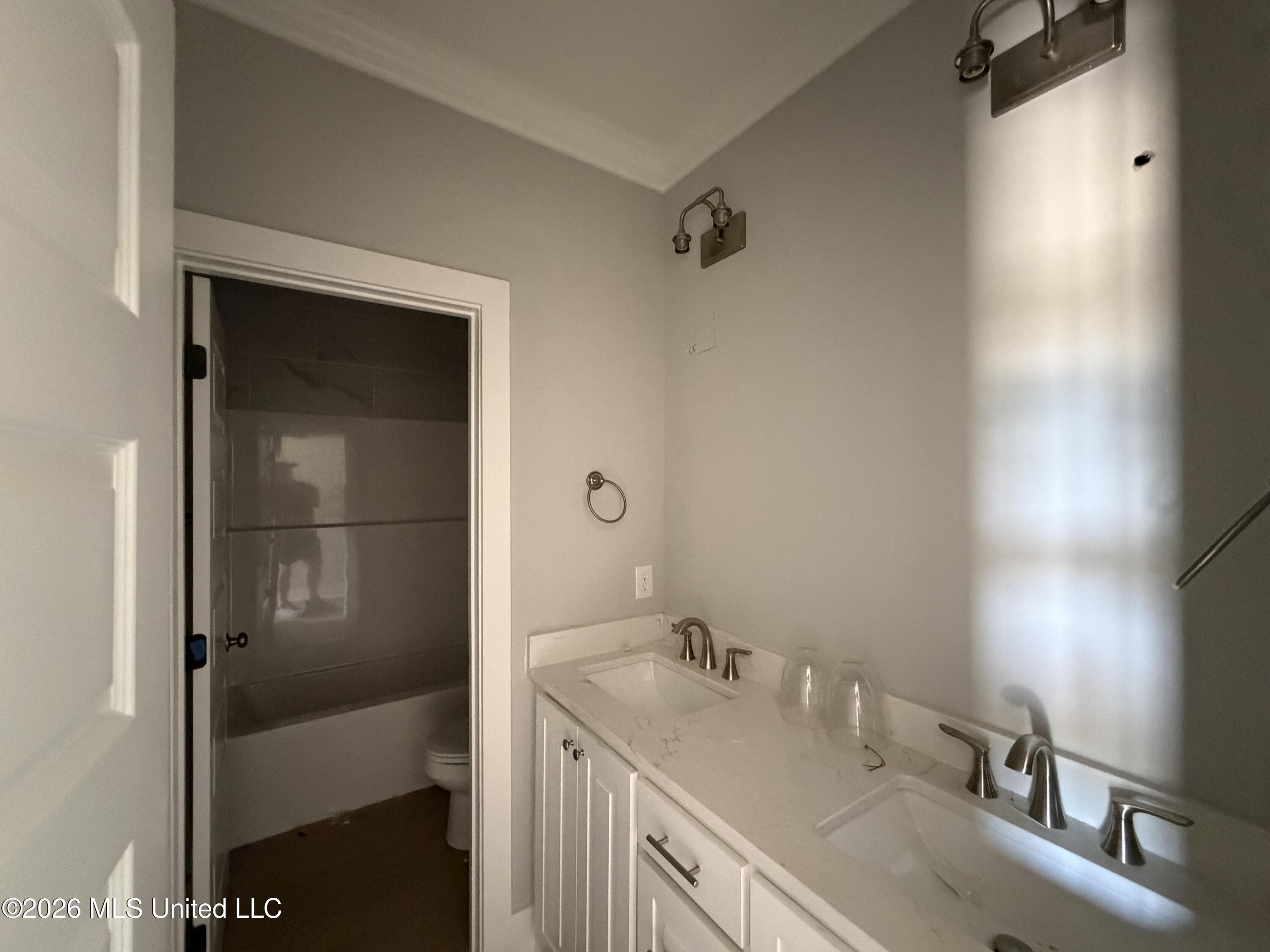 320 Brookfield Circle Property Photo 19
