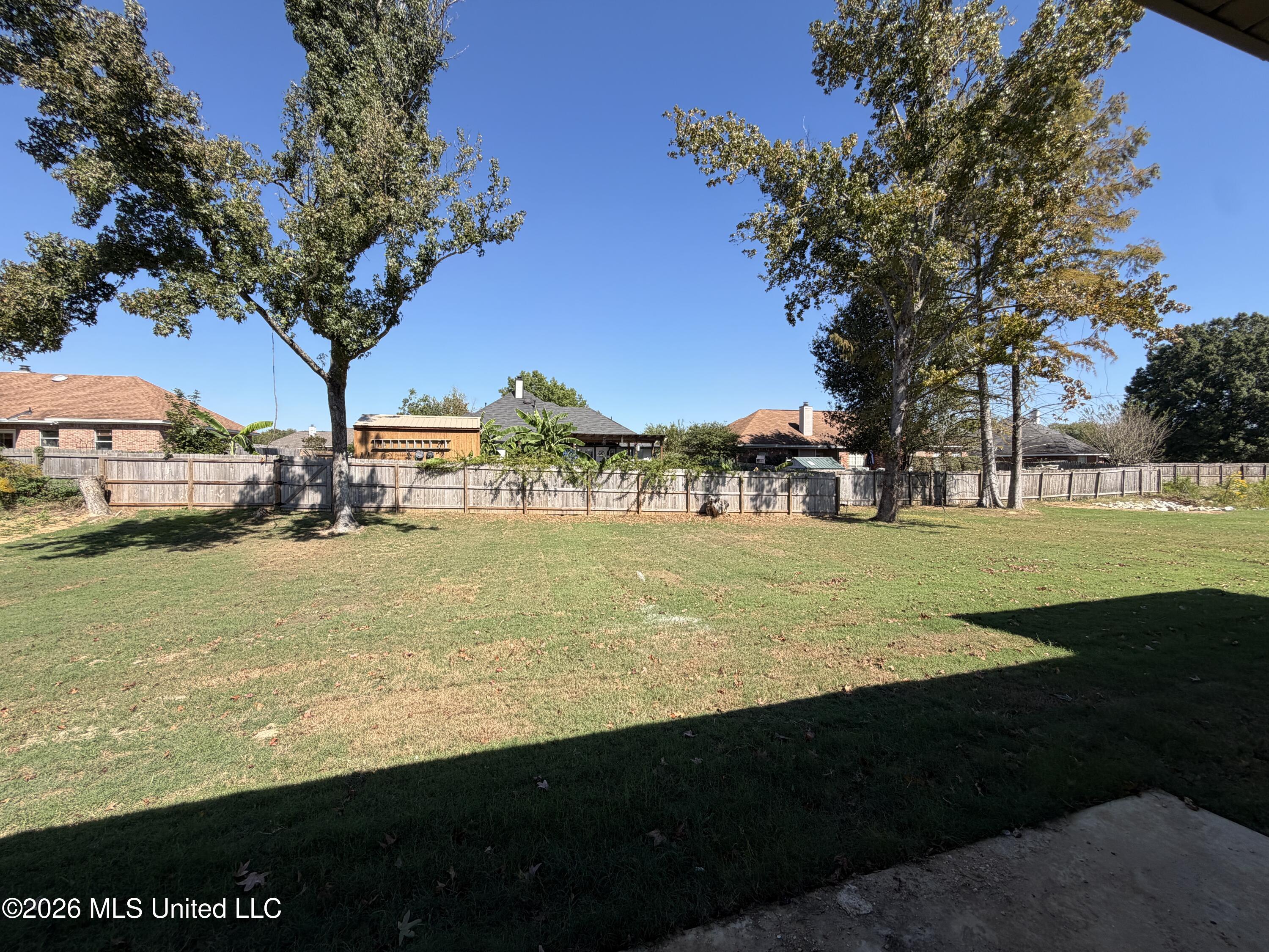 320 Brookfield Circle Property Photo 23