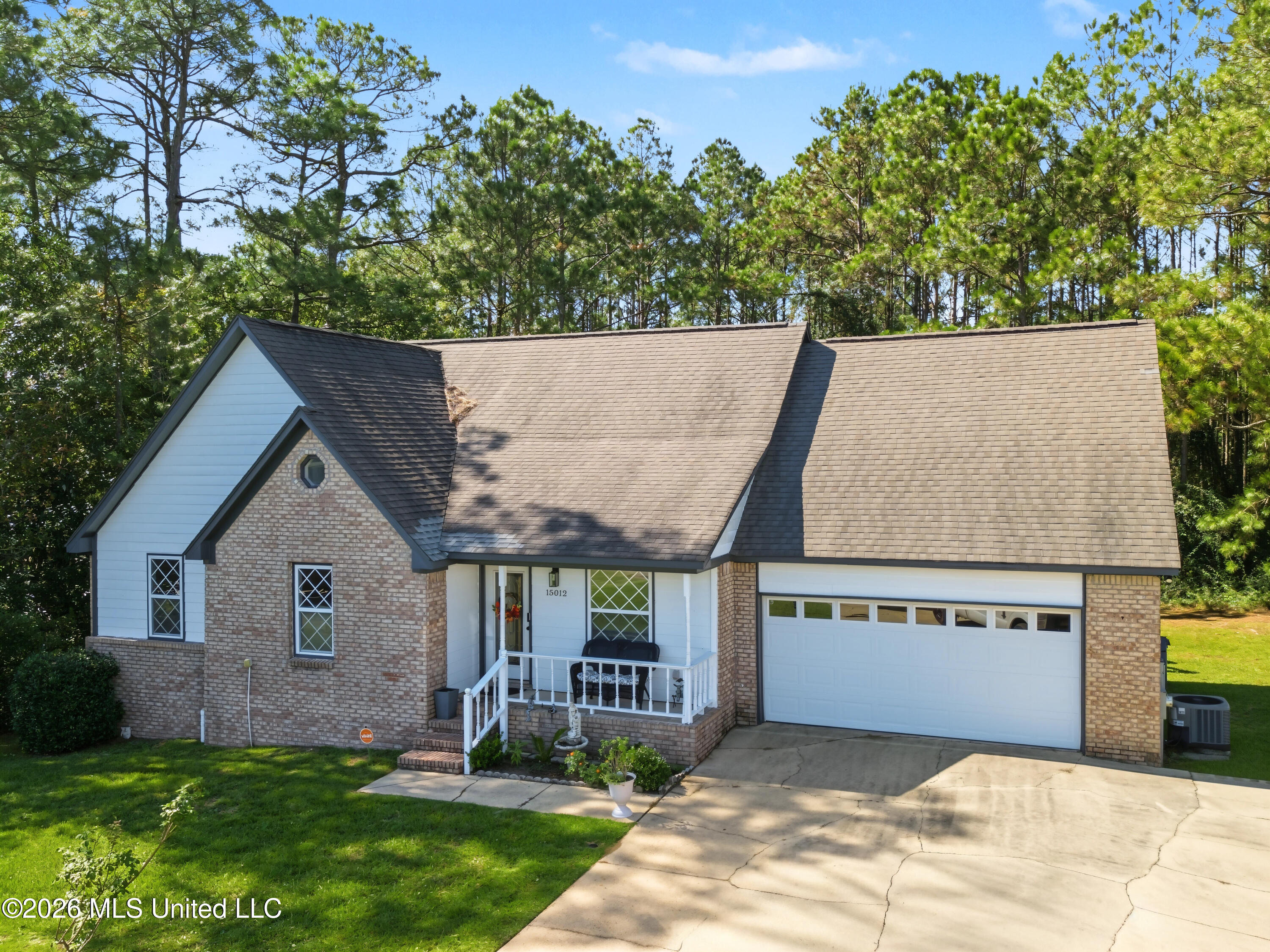 15012 W Nassau Circle Property Photo 2