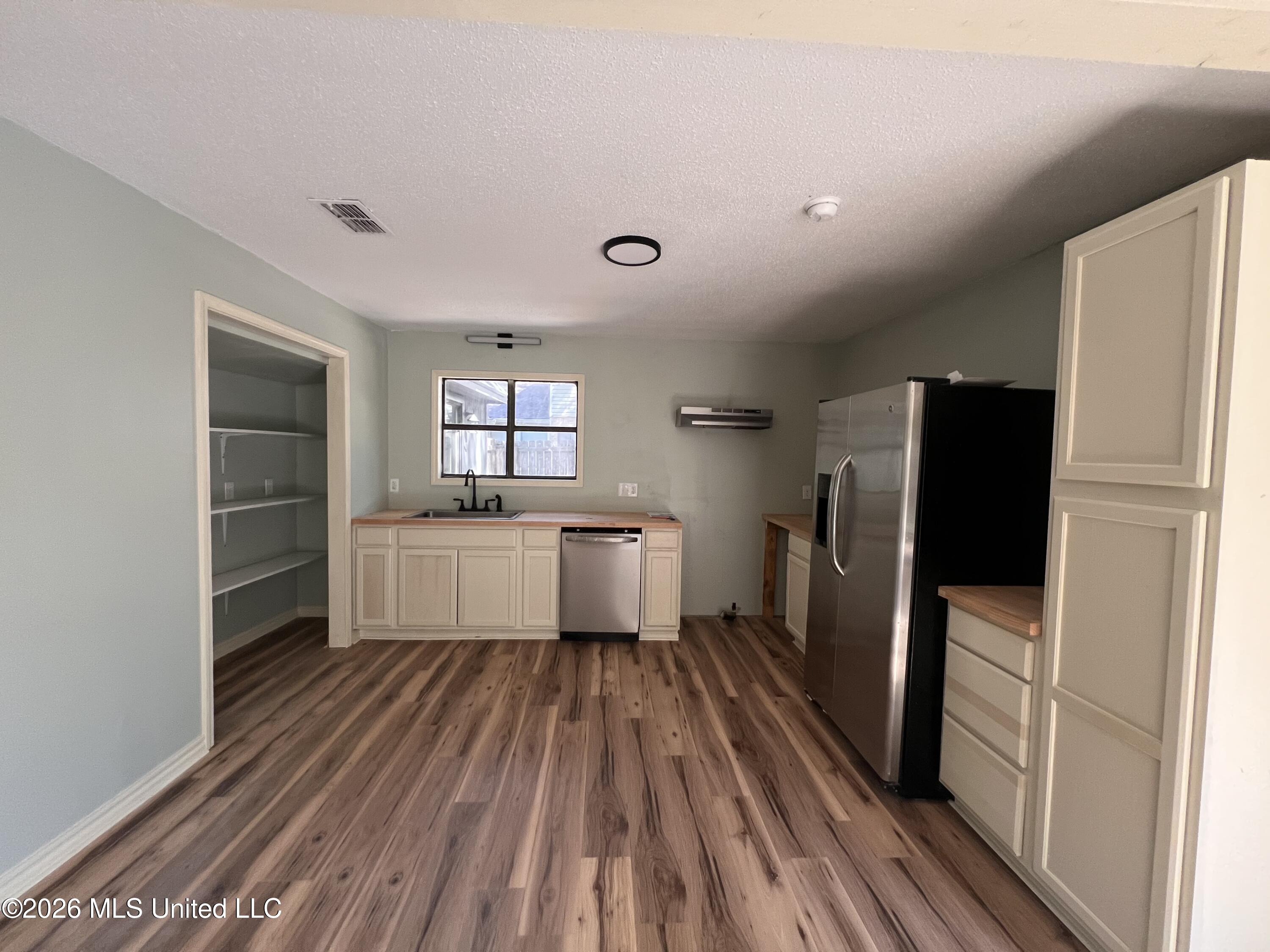 105 Penny Court Property Photo 12
