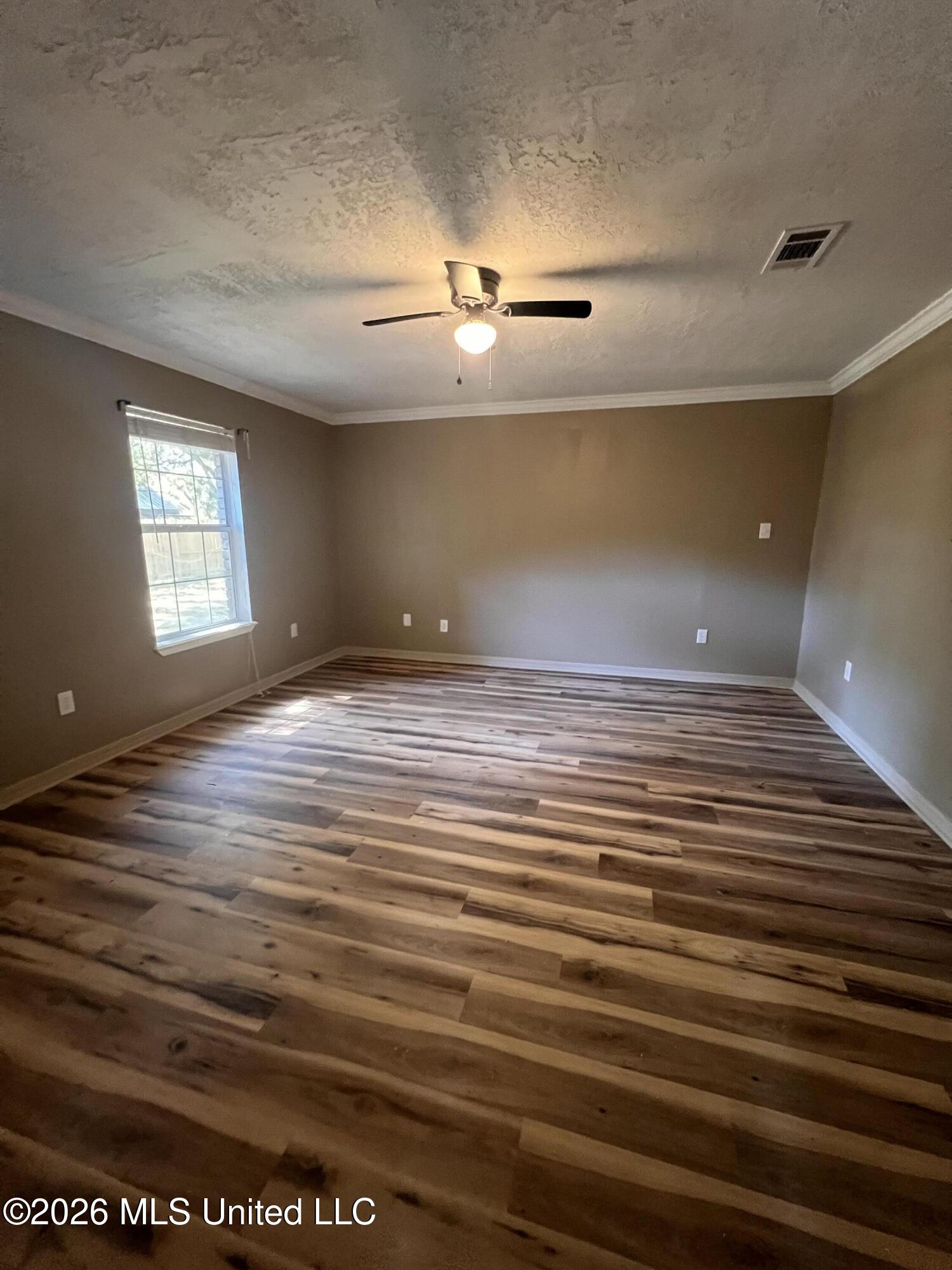 2621 Beachview Drive Property Photo 9
