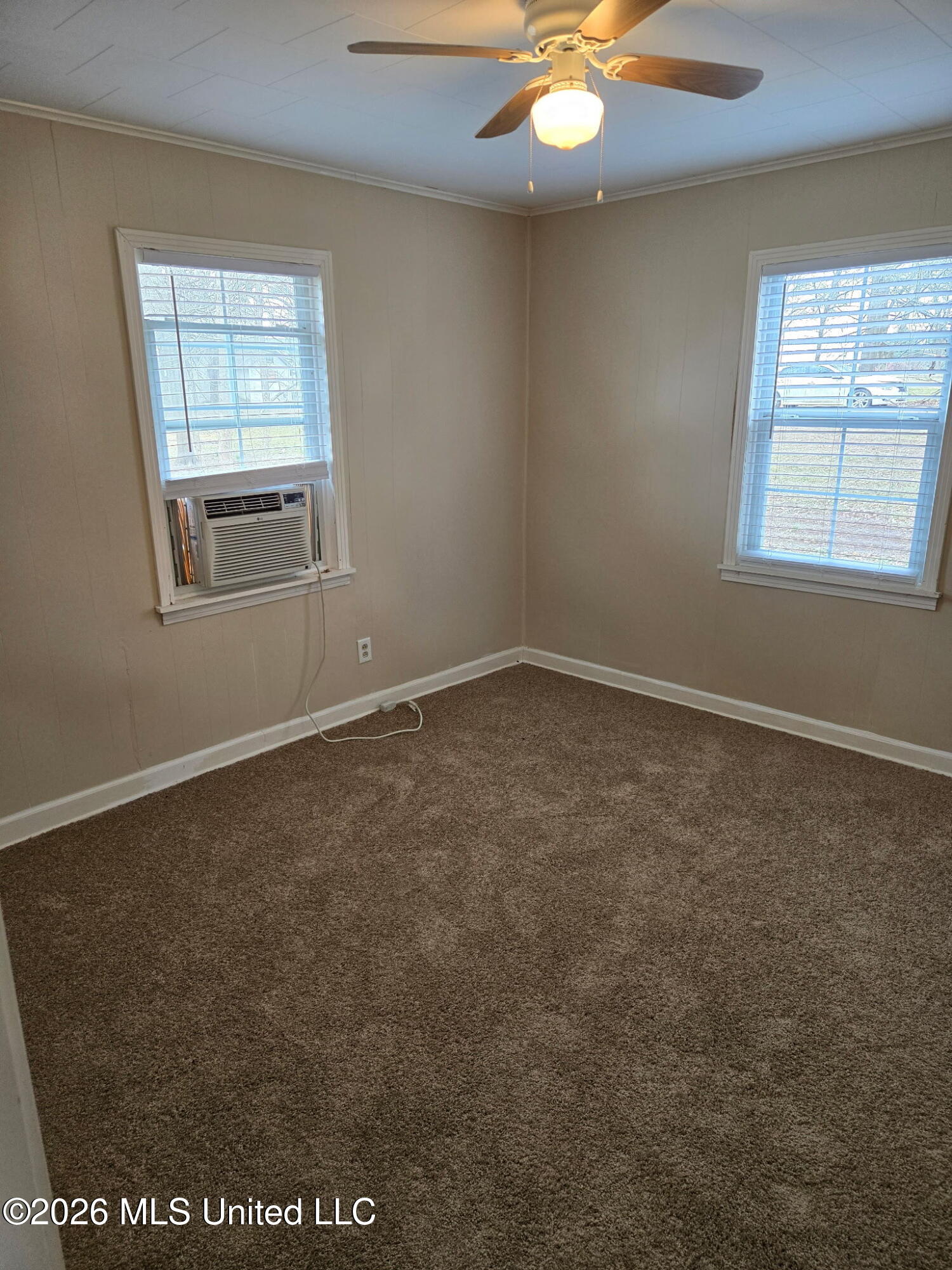 329 S Court Street Property Photo 4