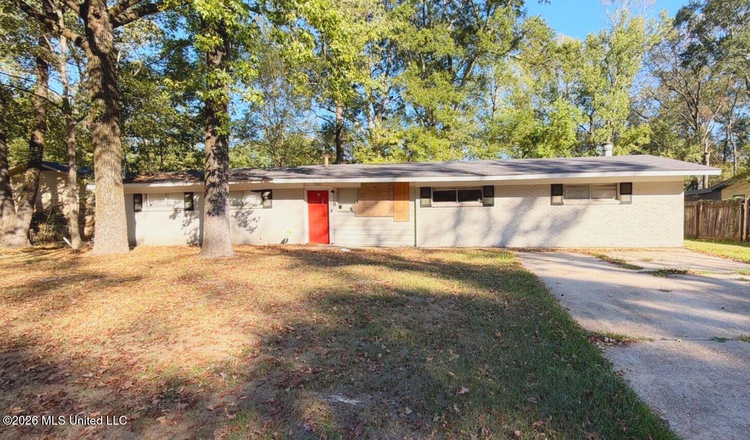 3310 Oakview Drive Property Photo 1