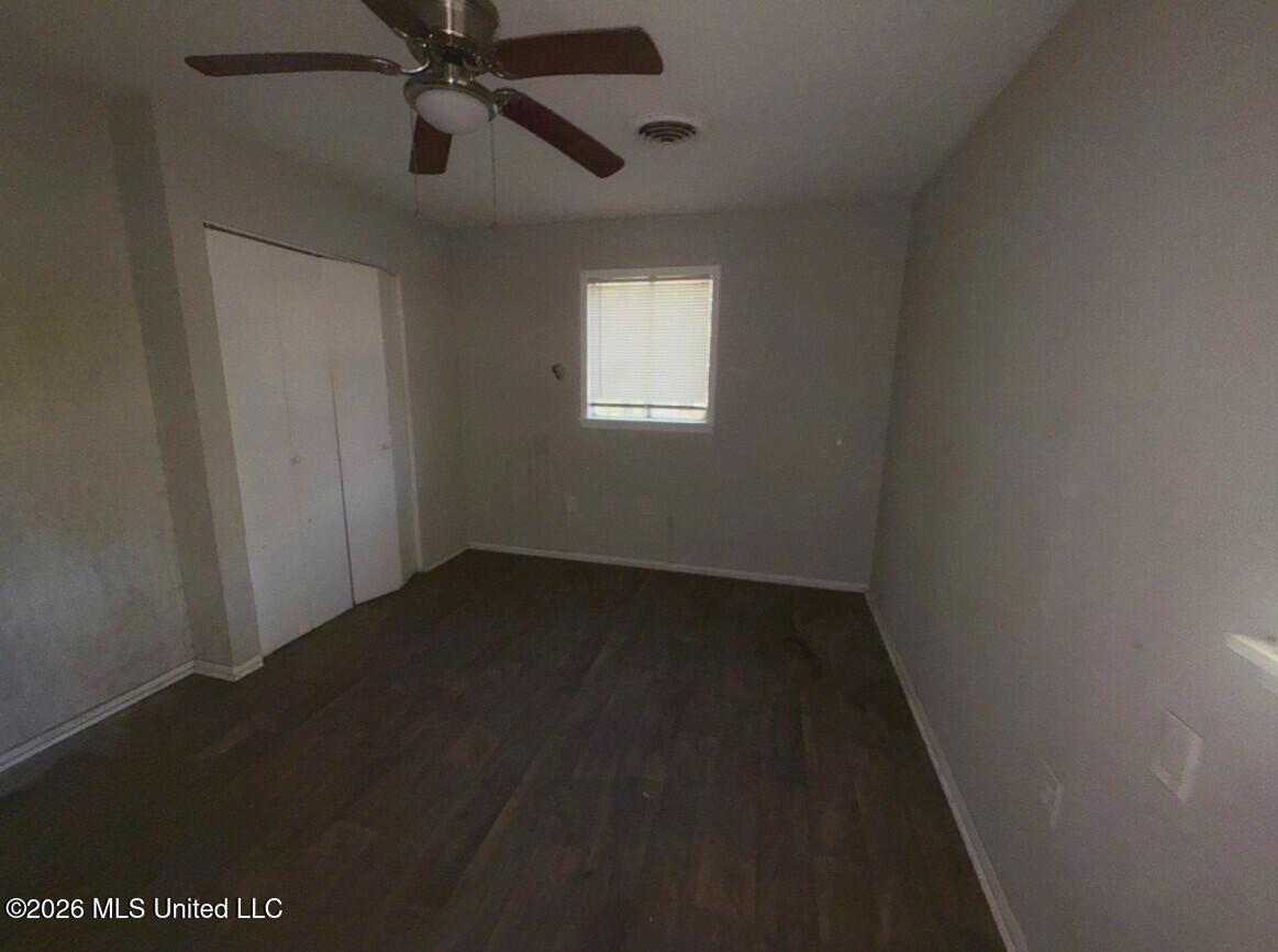 3310 Oakview Drive Property Photo 5