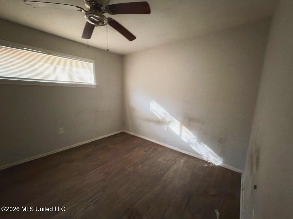 3310 Oakview Drive Property Photo 8