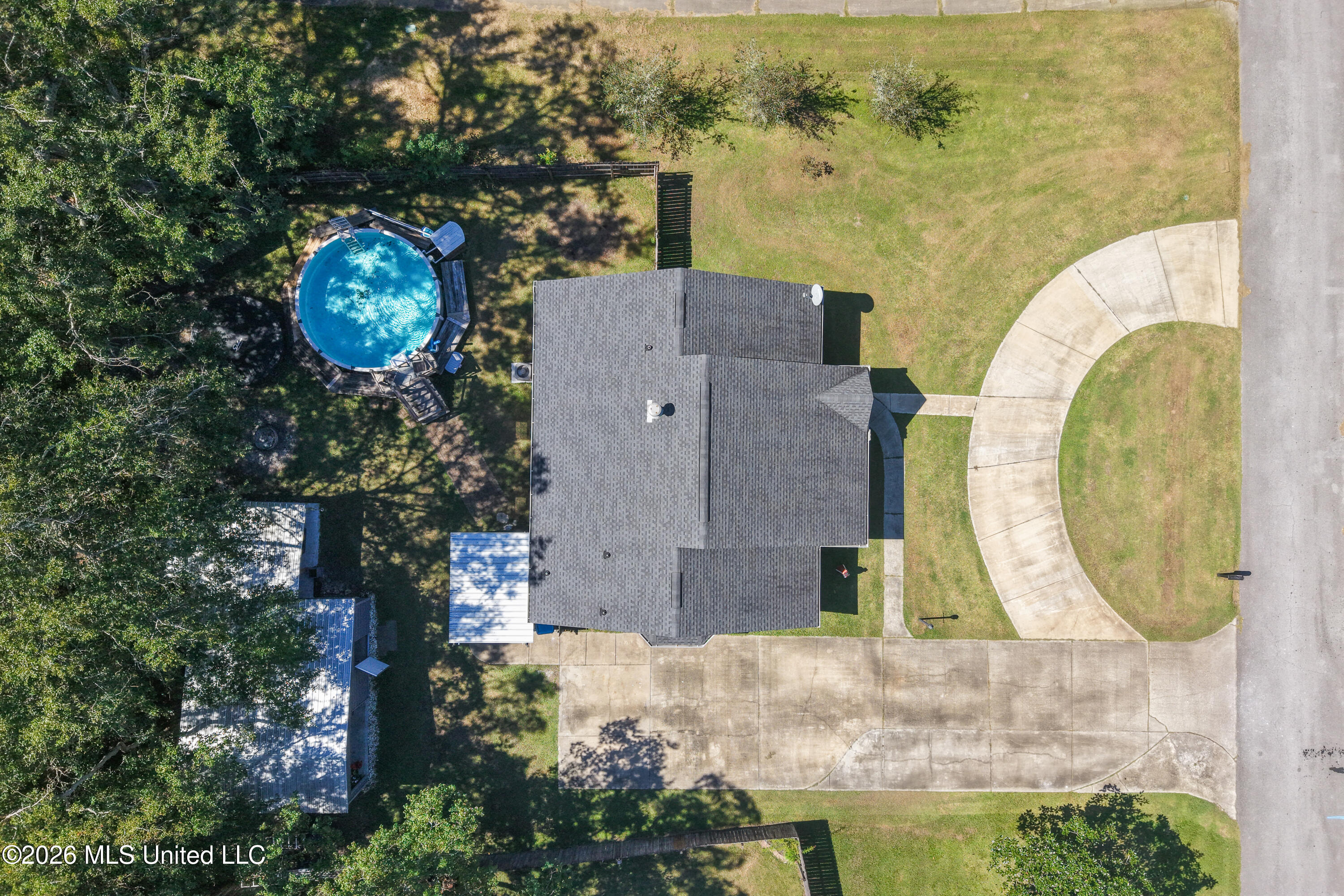 1507 Garden Lane Property Photo 3