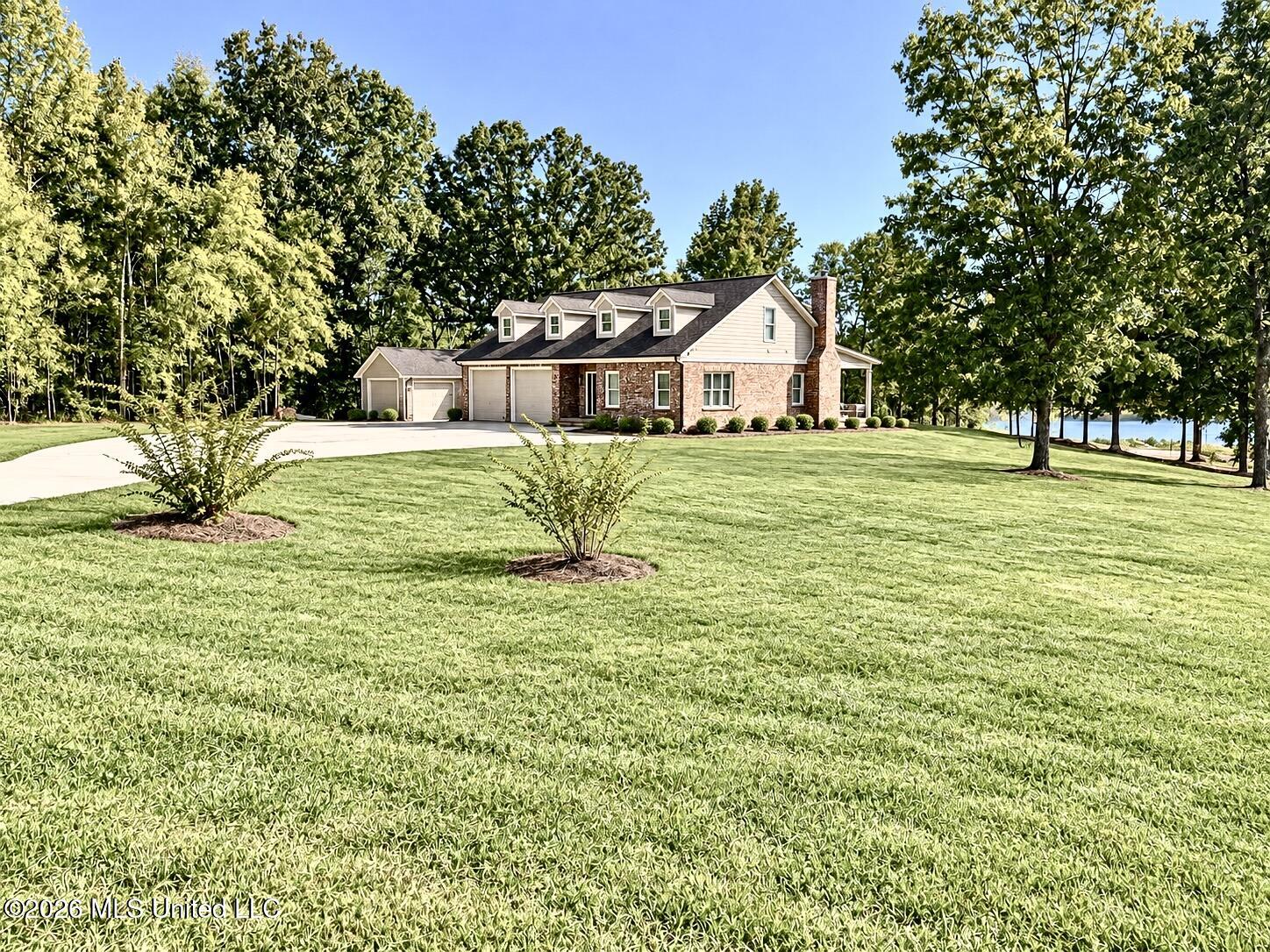 365 Beechwood Drive Property Photo 3