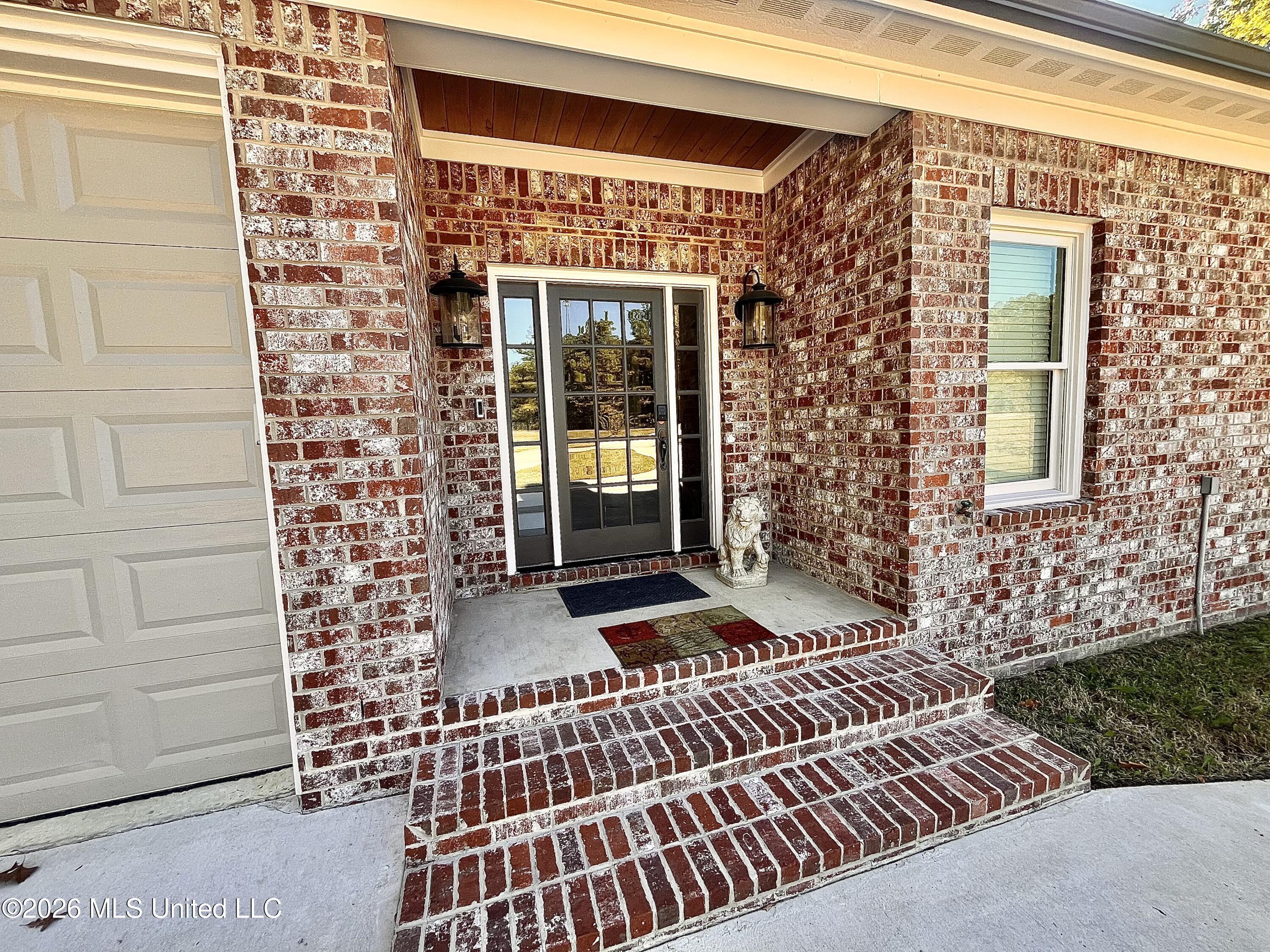 365 Beechwood Drive Property Photo 4